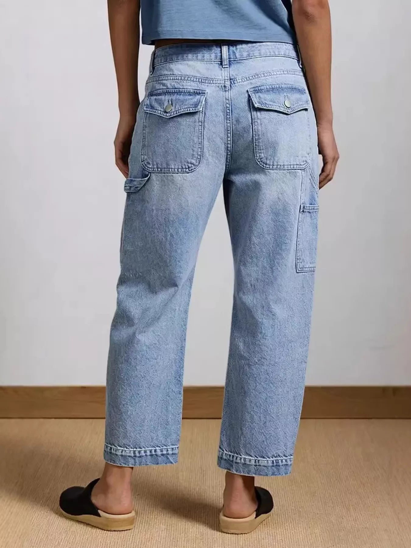 Button-Front Wide Leg Jeans in Blue