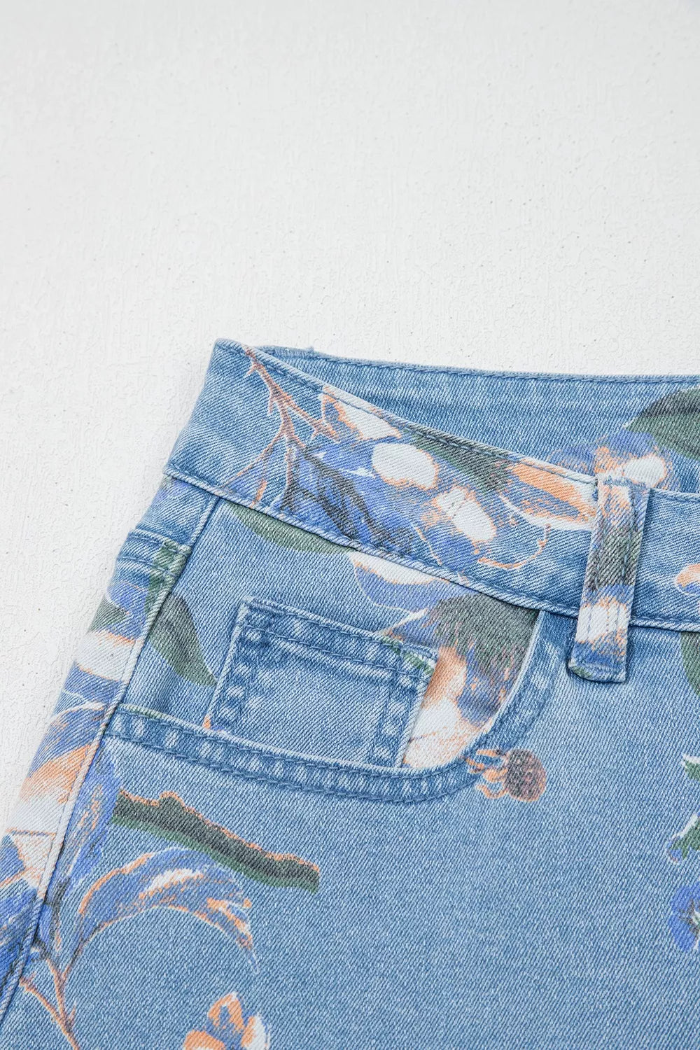 Floral Print Wide-Leg Jeans in Medium