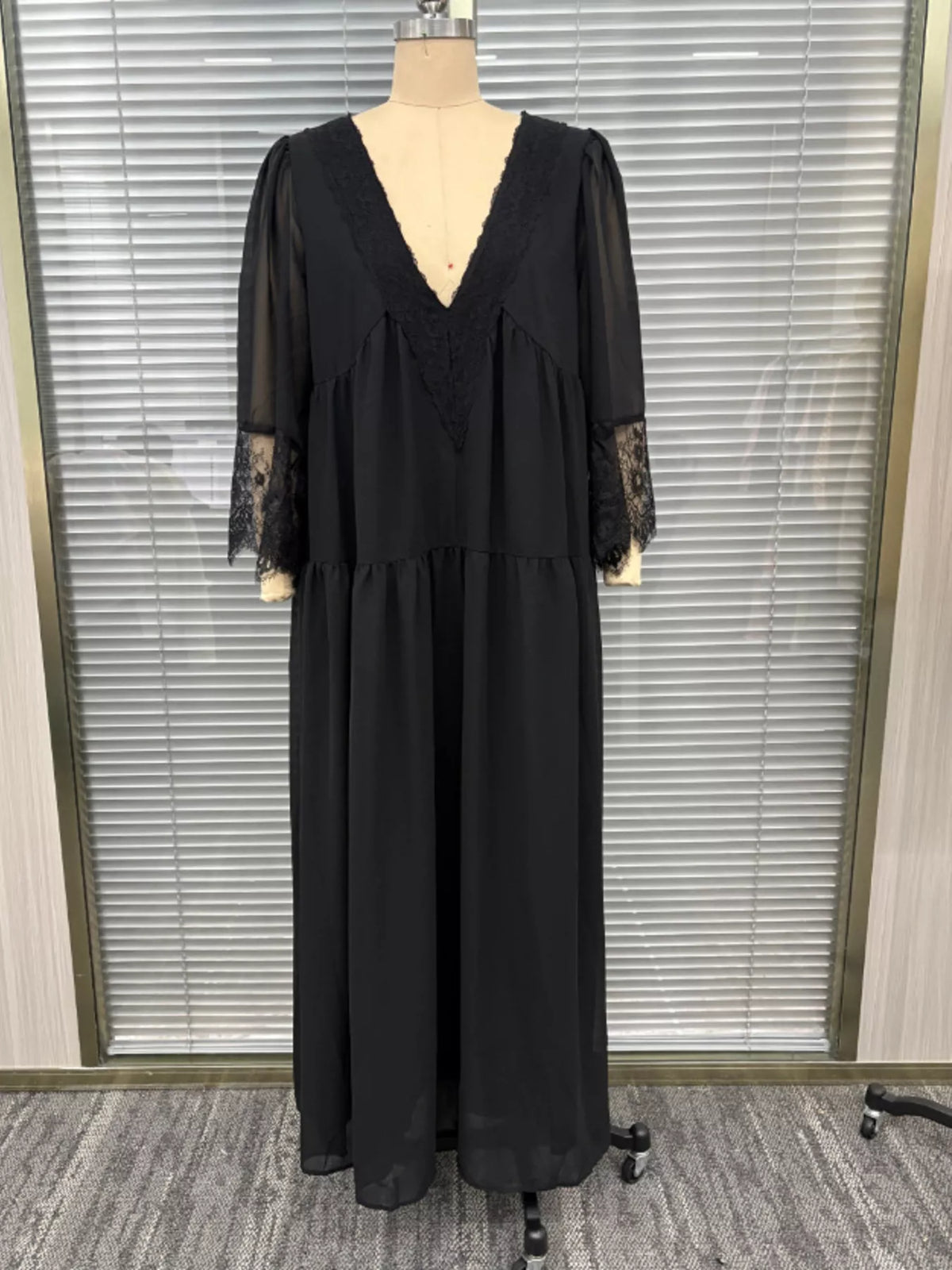 Lace Trim Tiered V-Neck Maxi Dress
