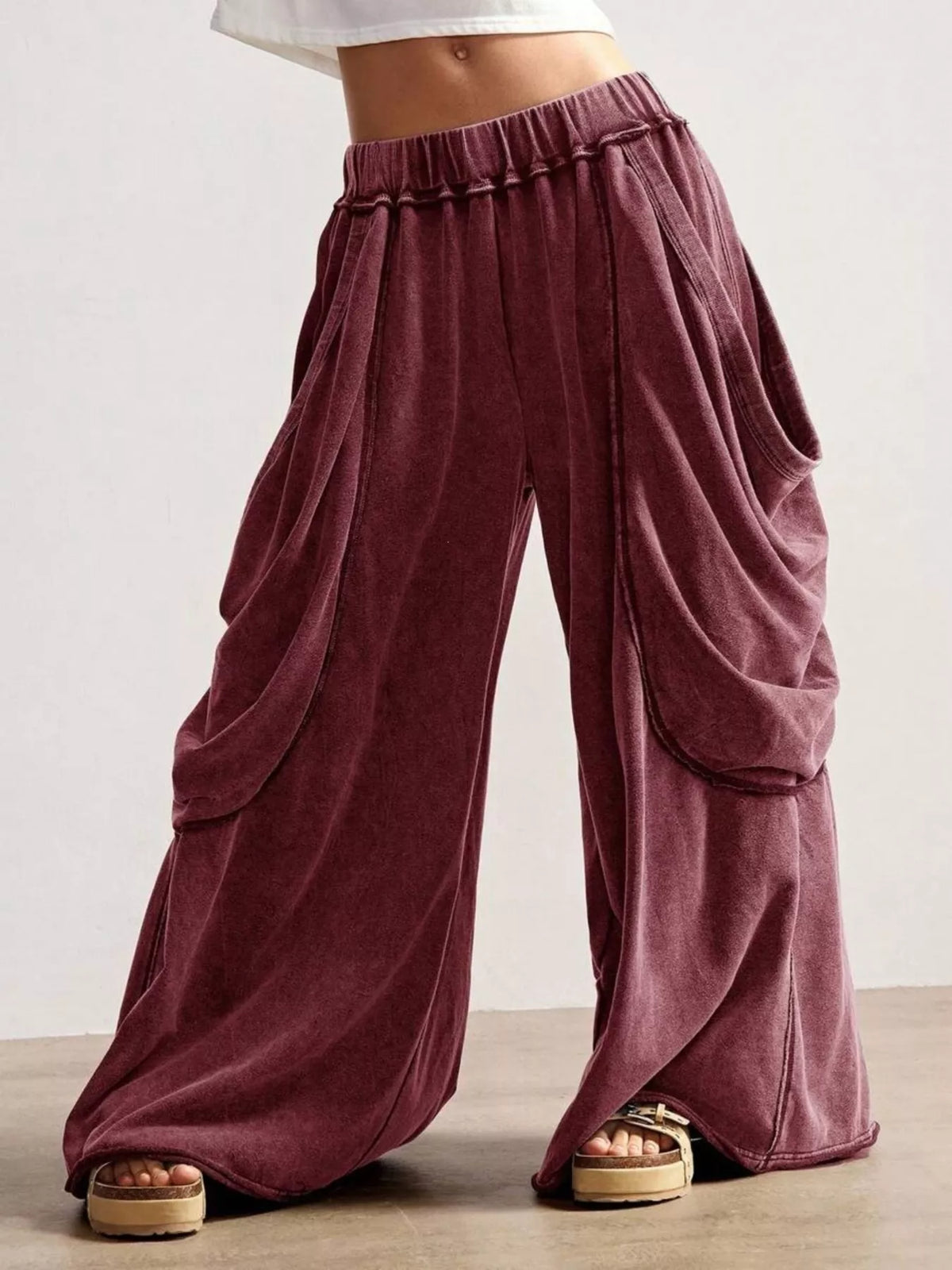 Oversized Wide-Leg Cargo Pants