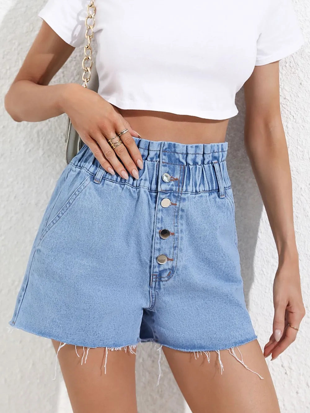 Raw Hem Denim Shorts in Medium Wash