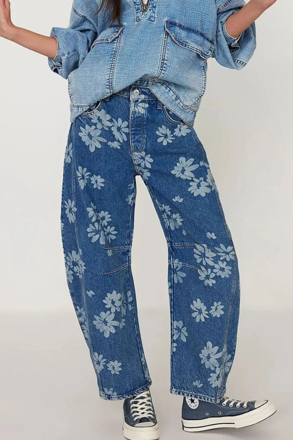 Flower Print Wide Leg Jeans in Medium