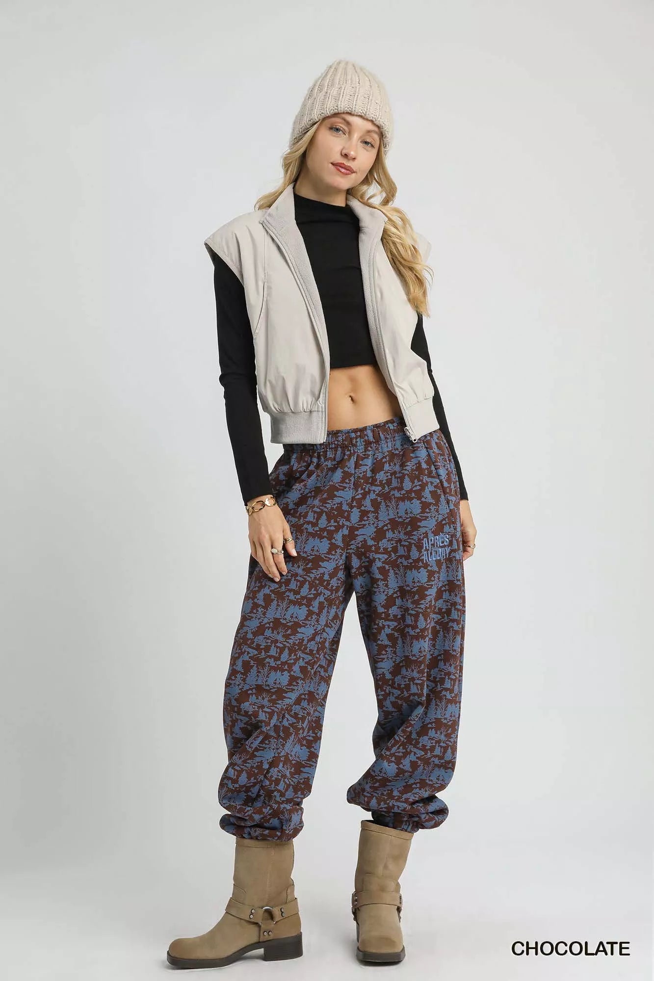 Umgee Scenic Print Sweatpants in Chocolate