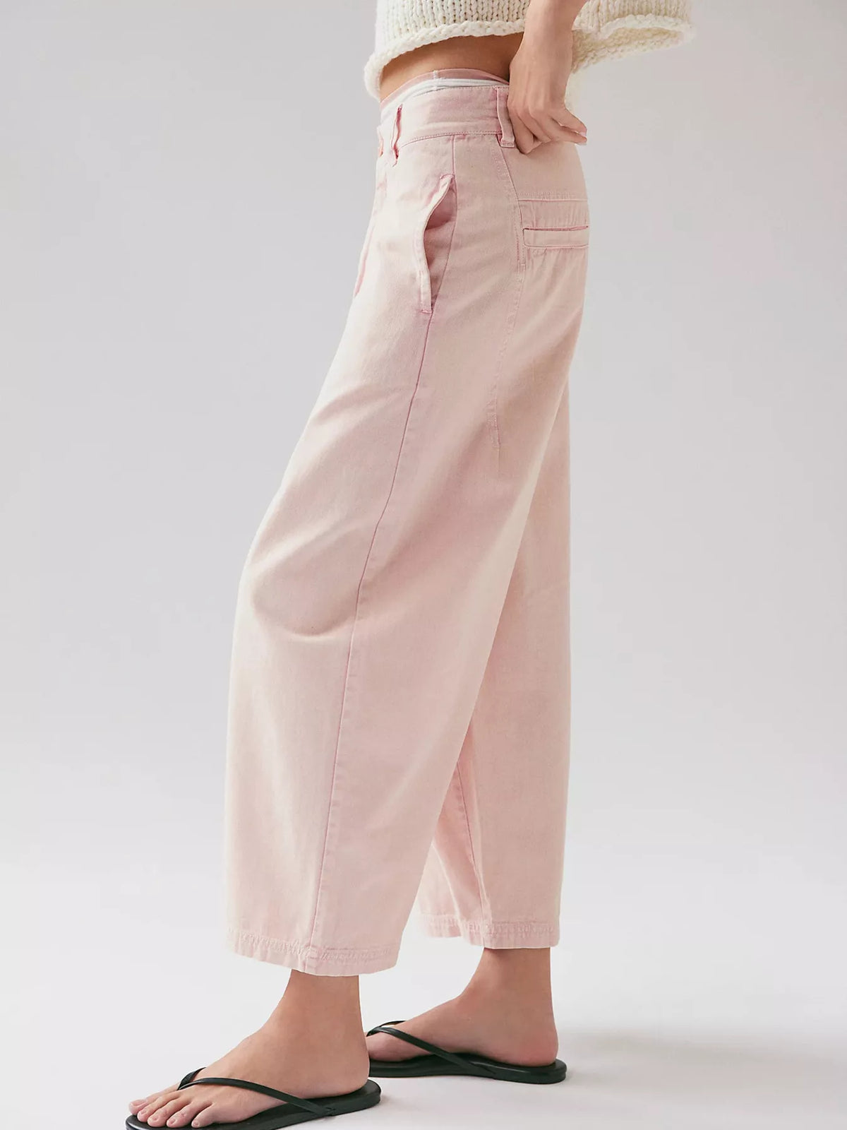 Wide-Leg Cropped Jeans with Pockets