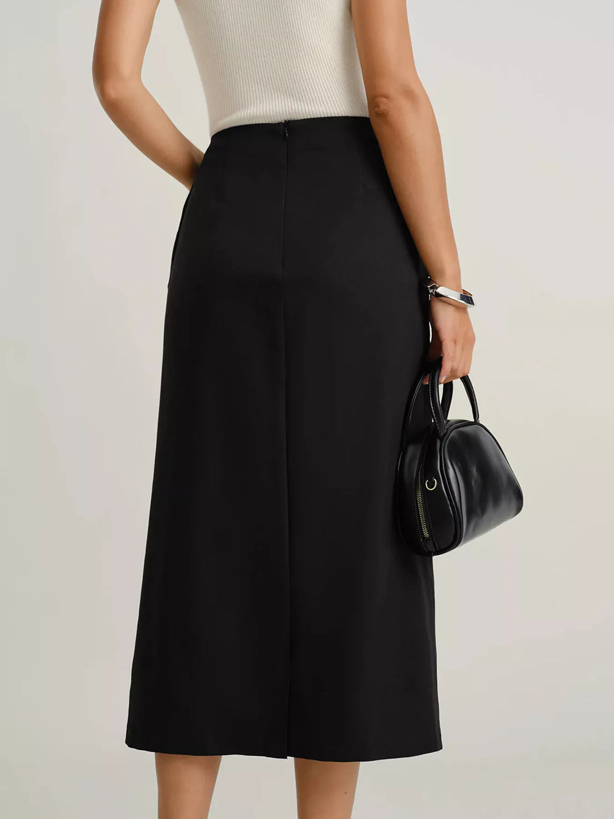 Button-Front Pocketed Midi Skirt in Black