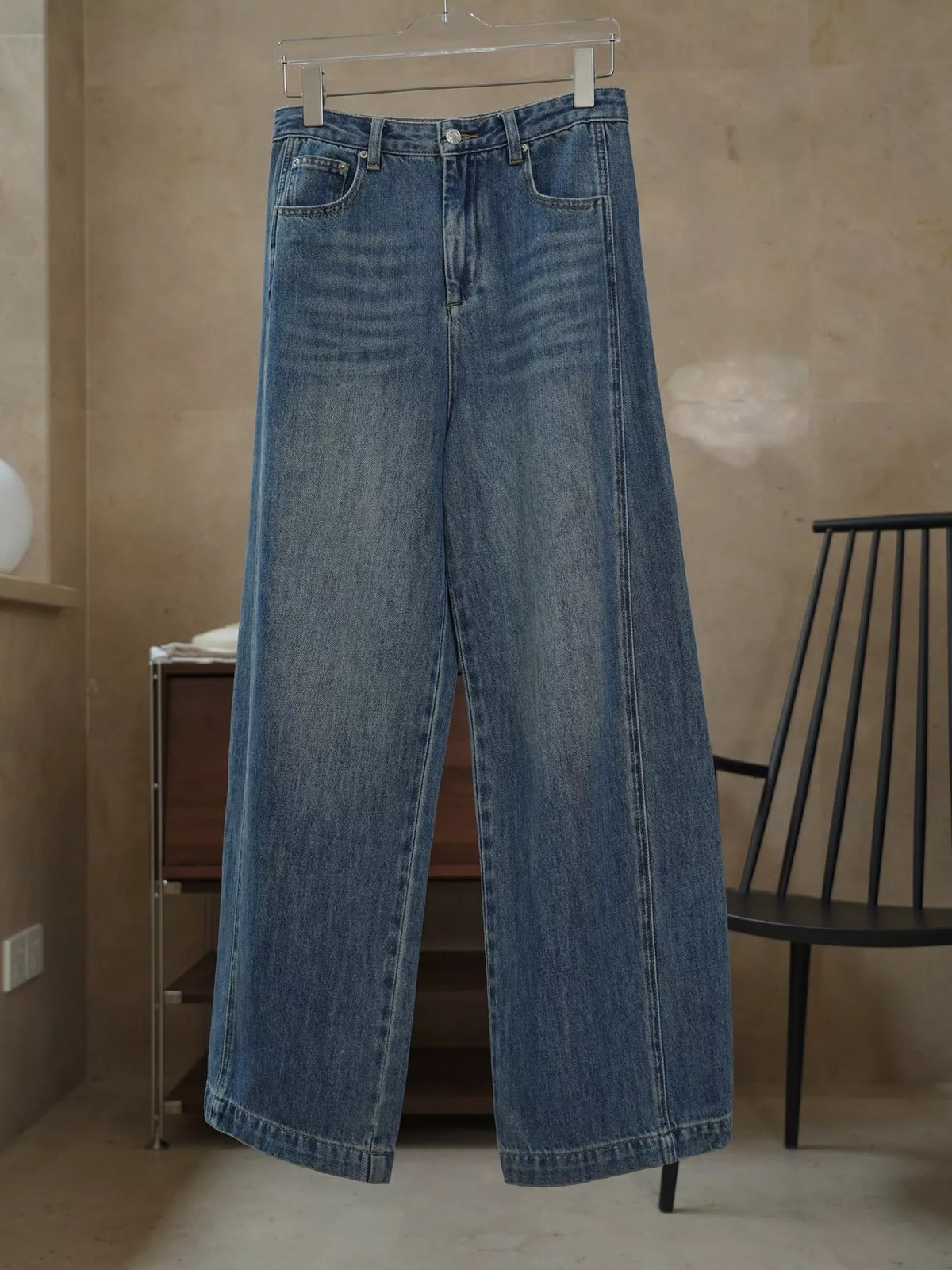 High-Waisted Wide-Leg Jeans in Denim Blue