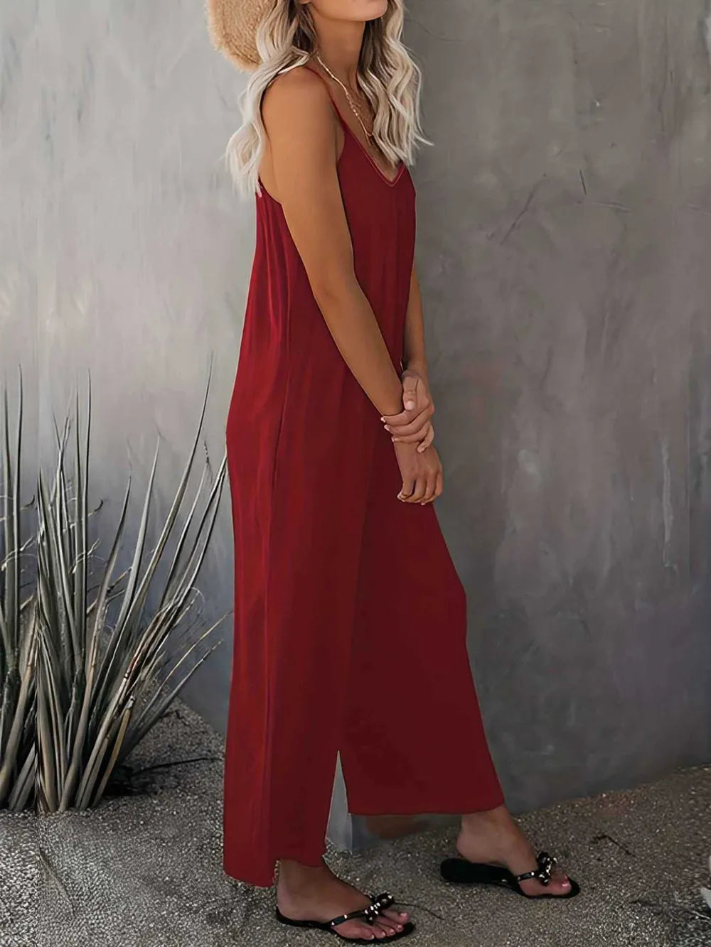 Scoop Neck Spaghetti Strap Jumpsuit in Burgundy