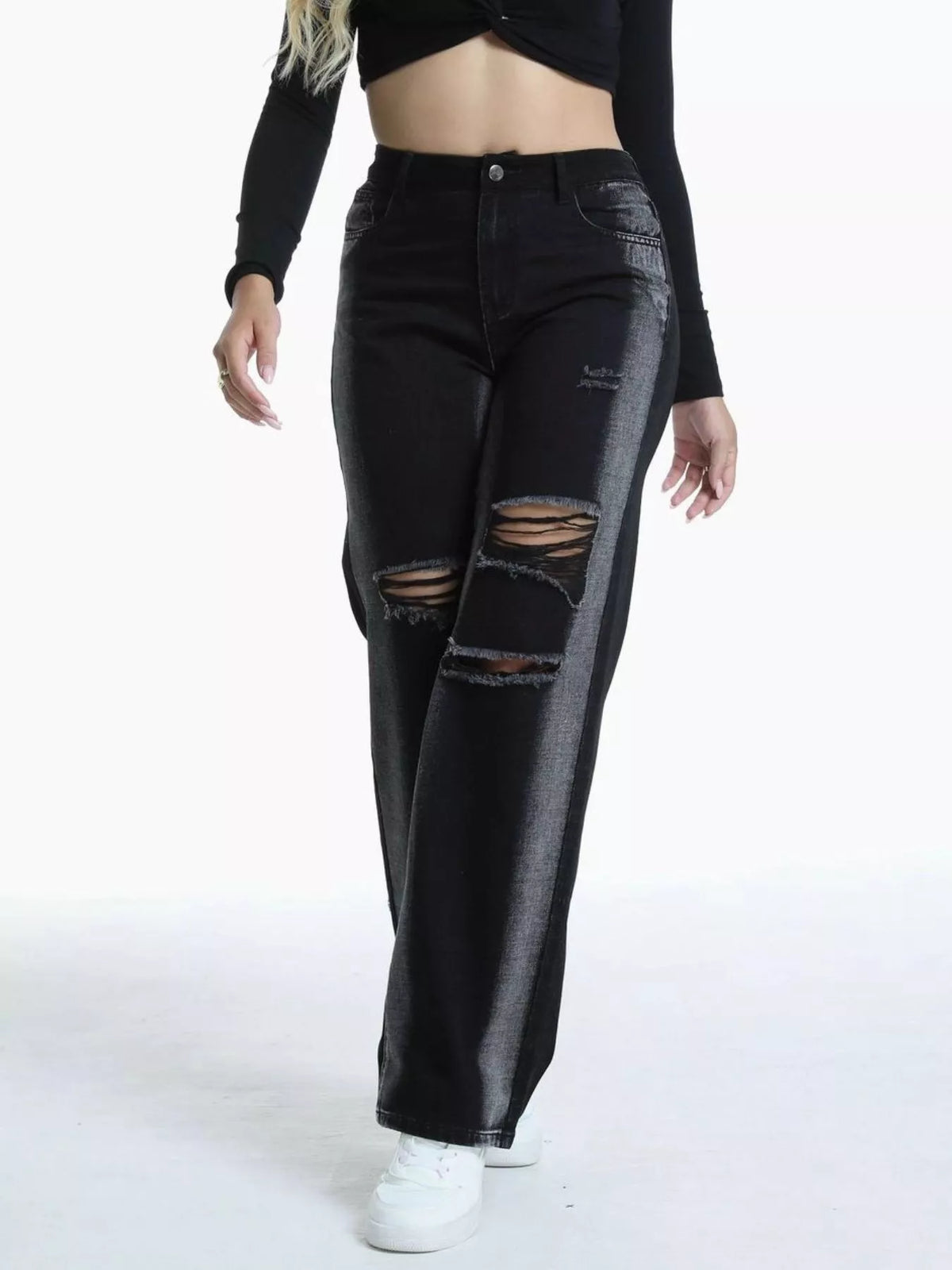 Distressed Wide-Leg Jeans in Black