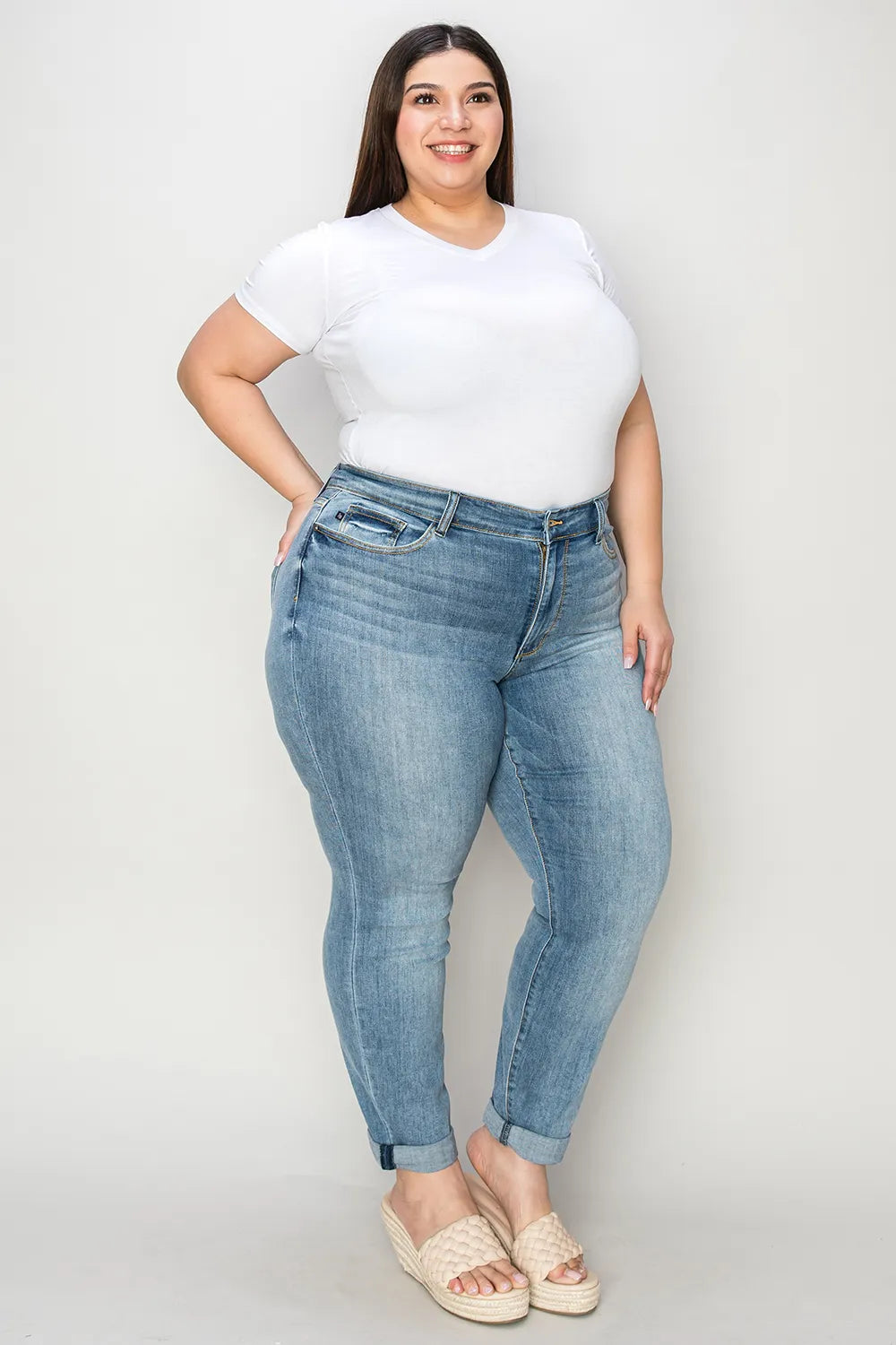Judy Blue Cuffed Hem Slim Jeans in Medium Wash