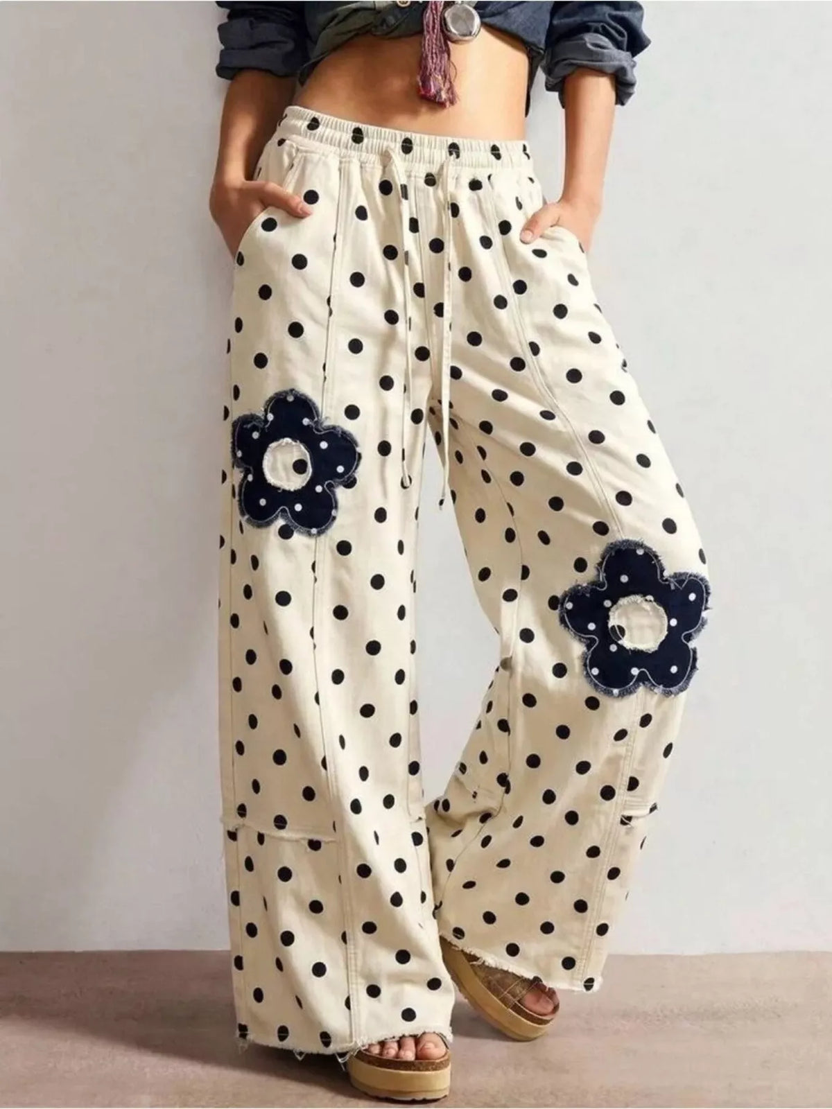 Floral Applique Wide-Leg Jeans in Beige