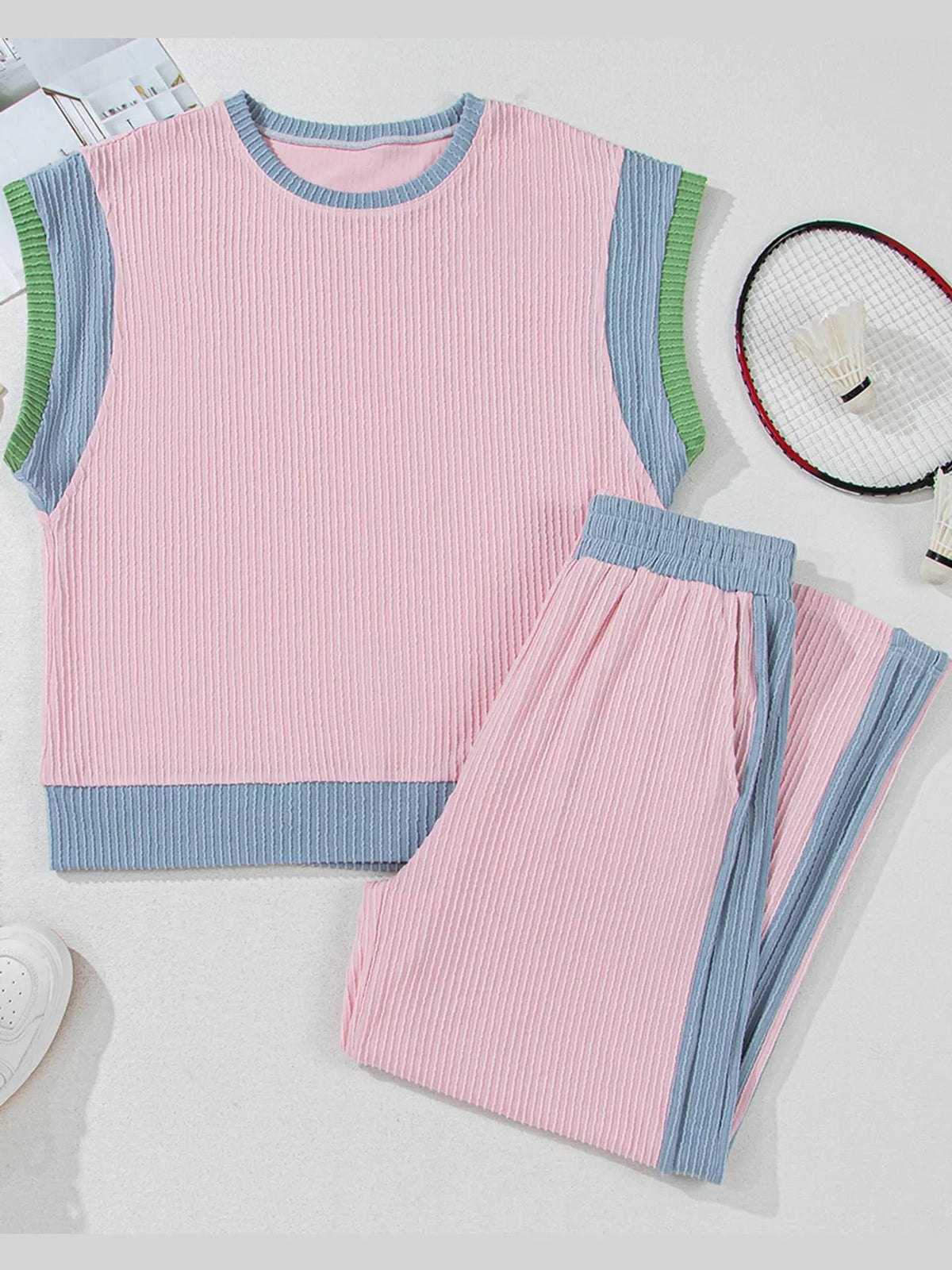 Plus Size Contrast-Trim Top and Pants Set in Blush Pink
