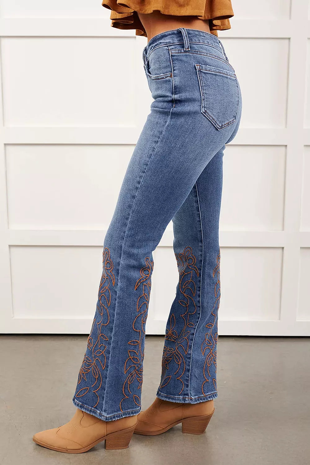 Embroidered Flare Leg Jeans in Medium Wash