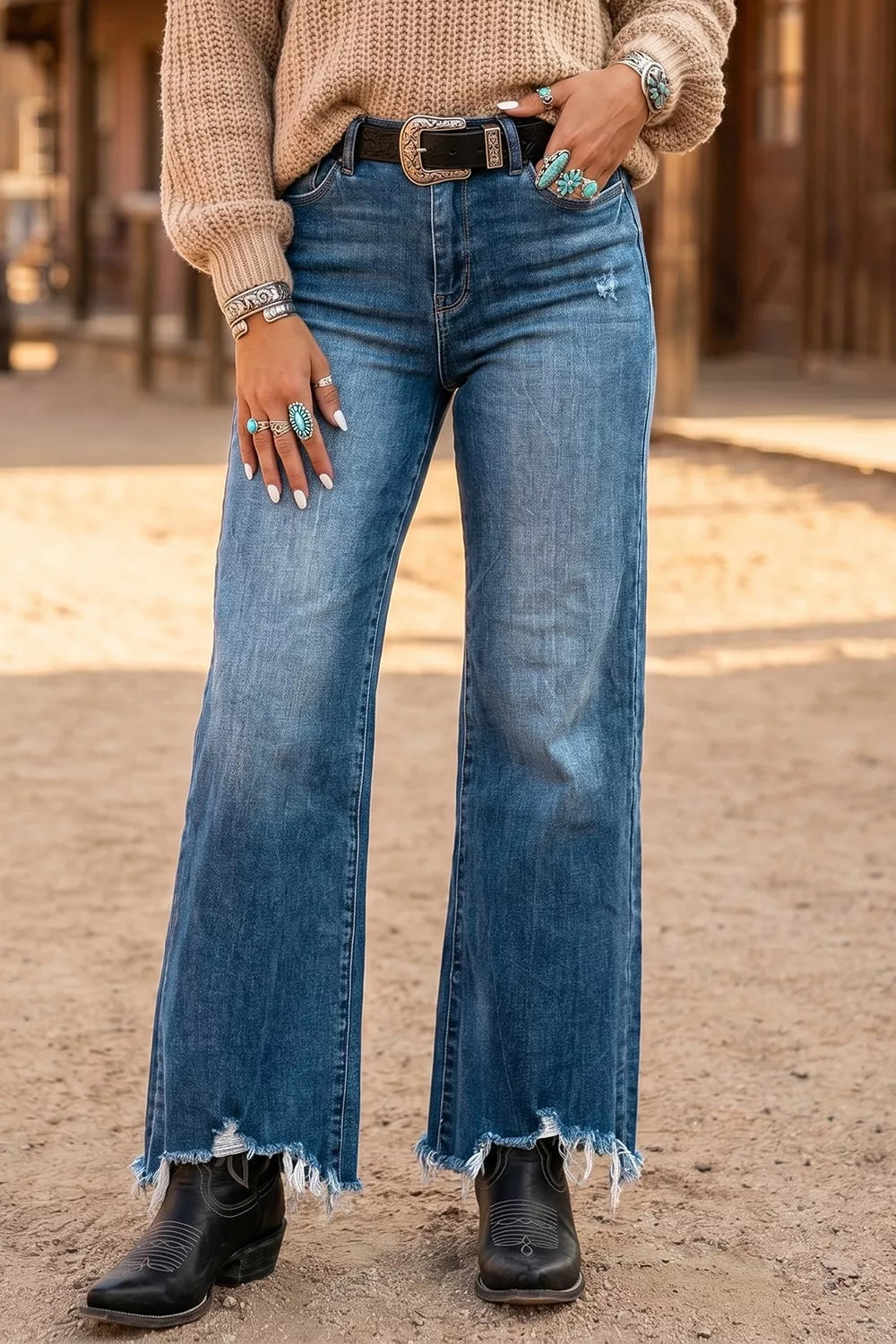 High Waist Frayed Hem Flare Jeans in Medium