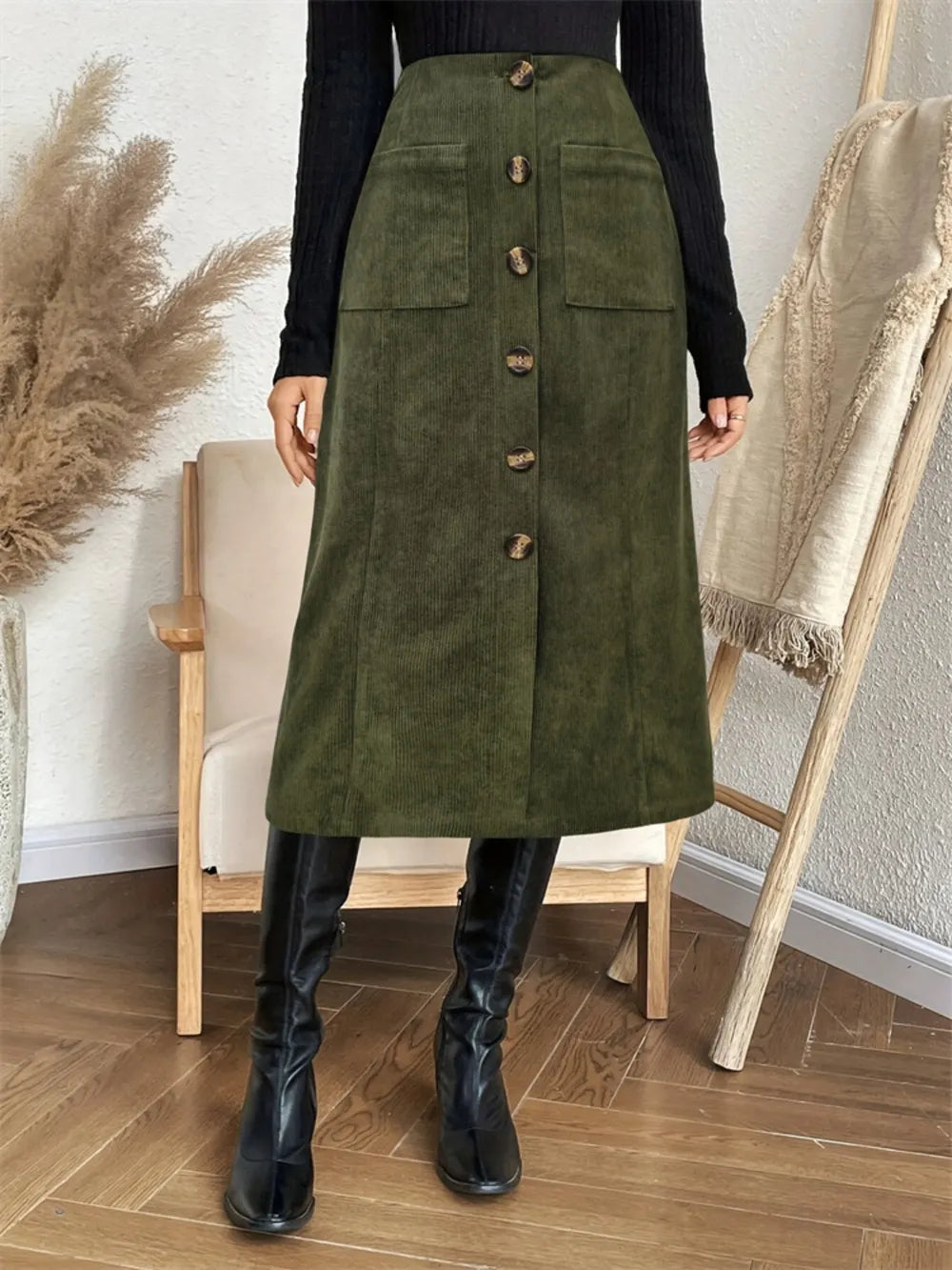Pocketed Elastic Waist Skirt in Army Green