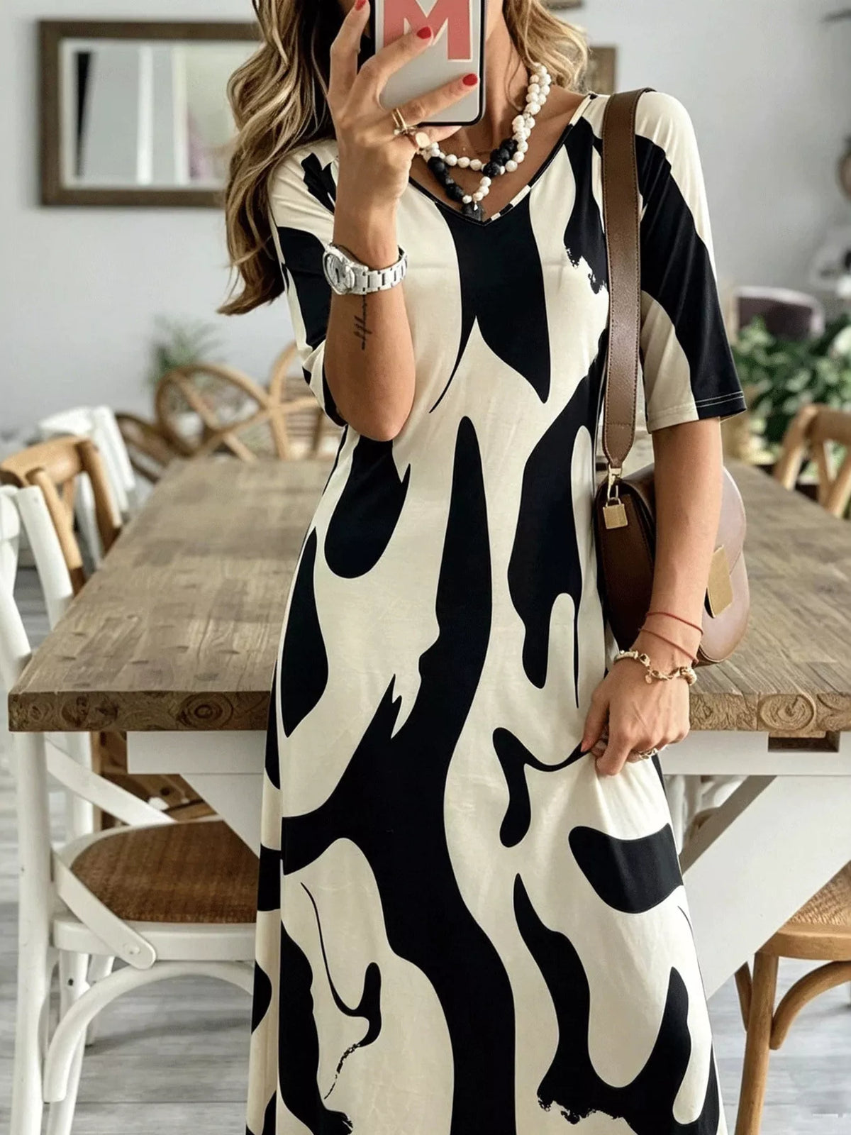 Abstract Print Casual Maxi Dress in White