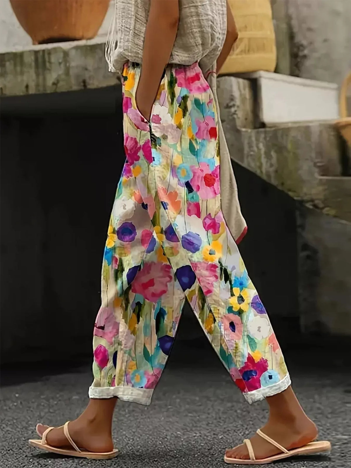 Floral Print Loose-Fit Pants