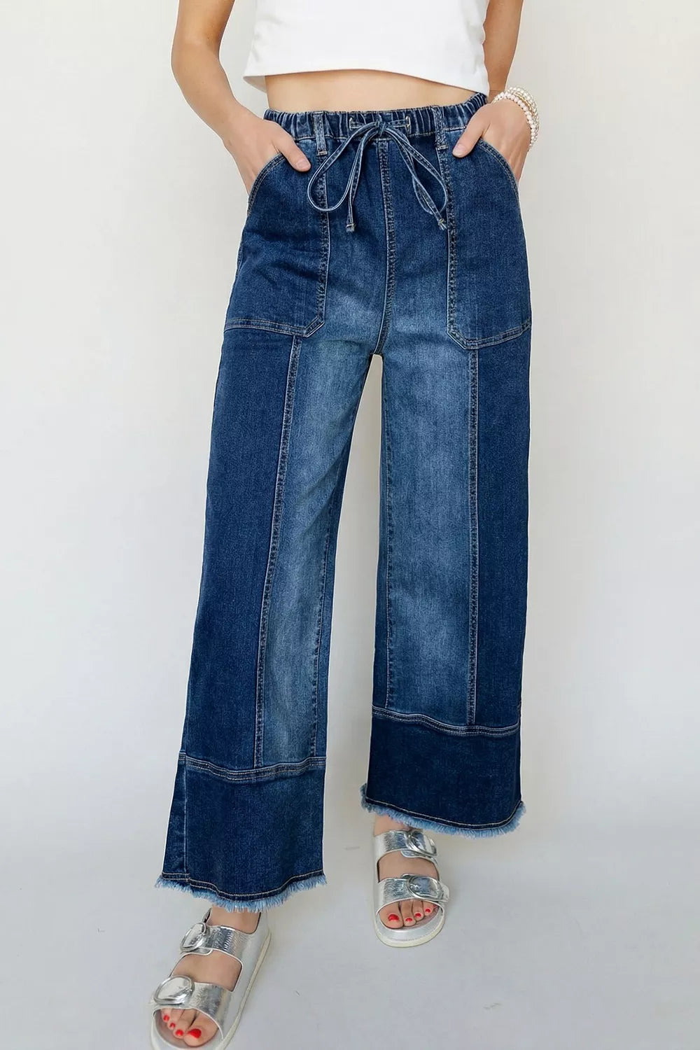 Raw Hem Wide Leg Denim Pants in Medium