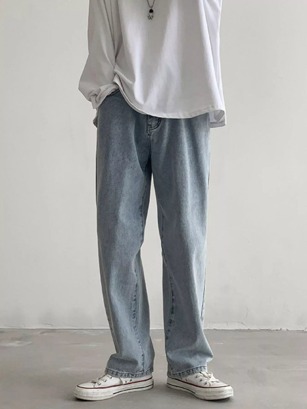 Men's Loose Fit Washed Jeans