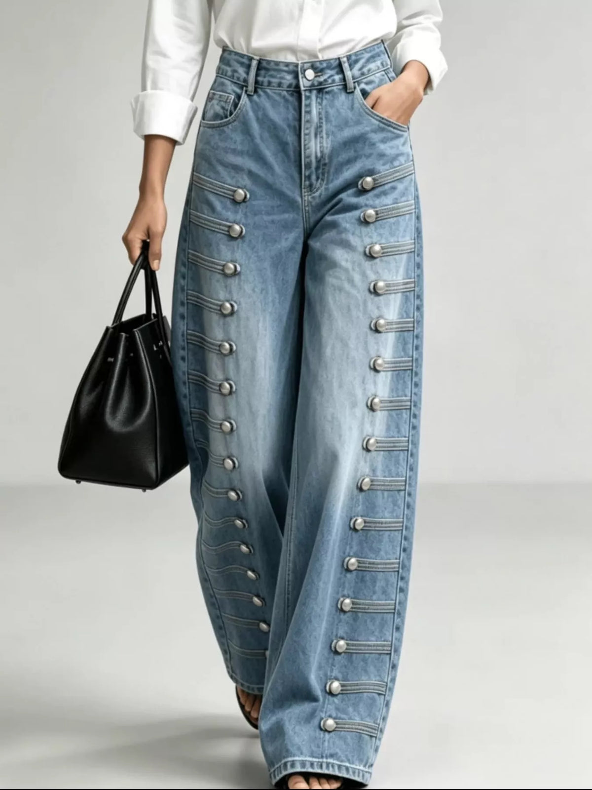 Contrast-Stitch Wide Leg Jeans