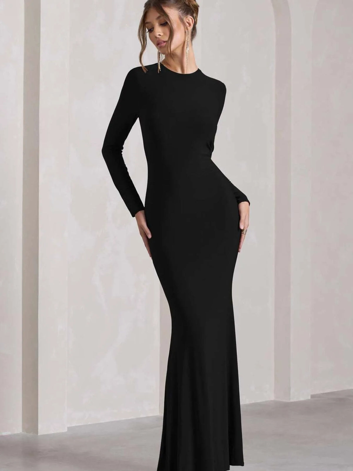 Round Neck Bodycon Maxi Dress in Black