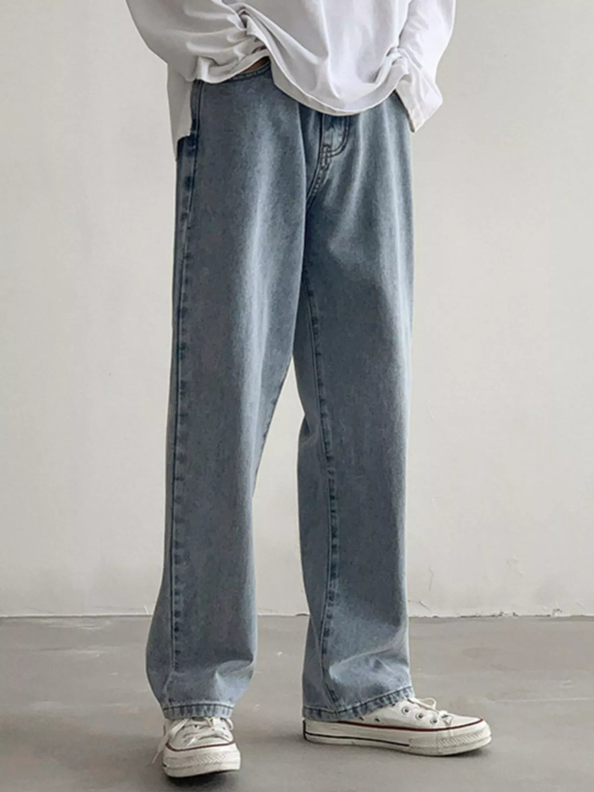 Men's Loose Fit Washed Jeans