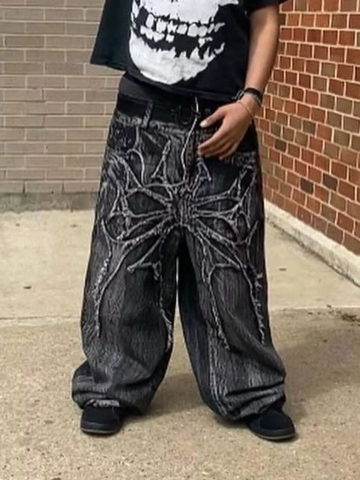 Wide-Leg Streetwear Jeans in Black and Gray