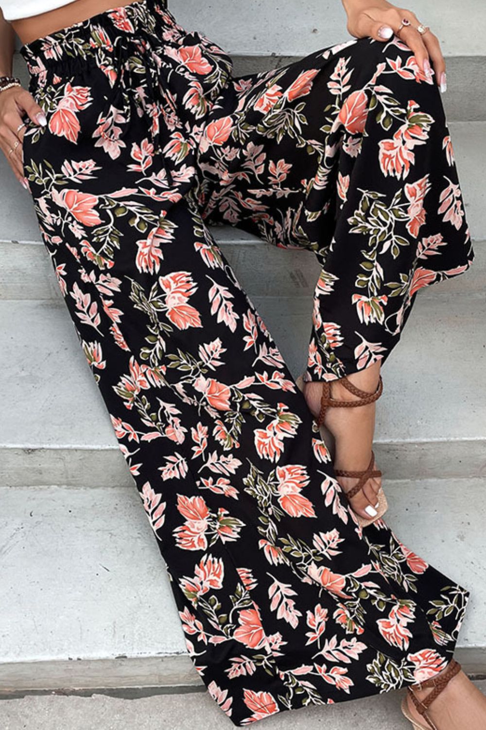 Floral Wide Leg Pull-On Pants in Black