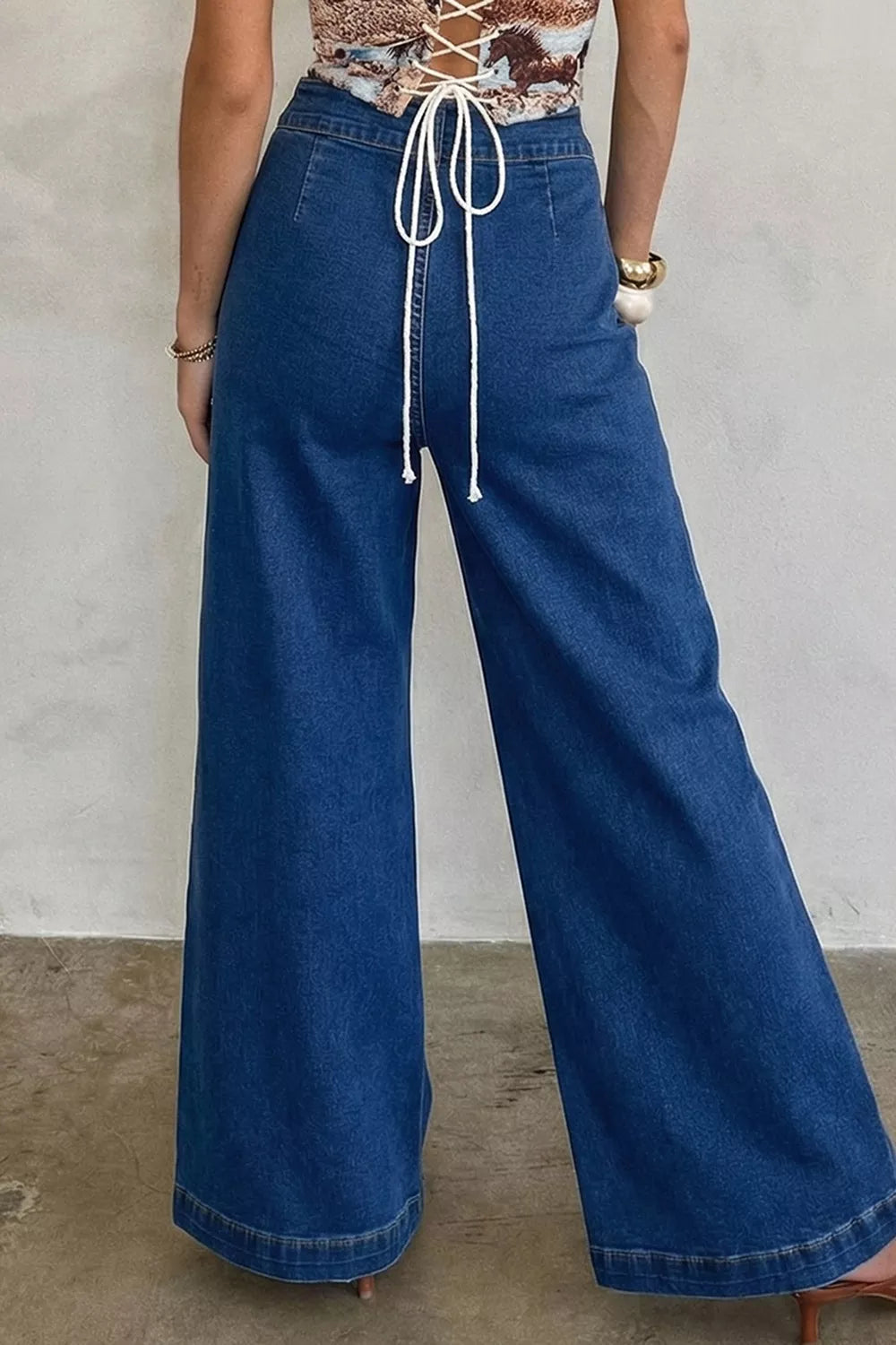 Hardware Patched Pocket Wide Leg Jeans in Navy