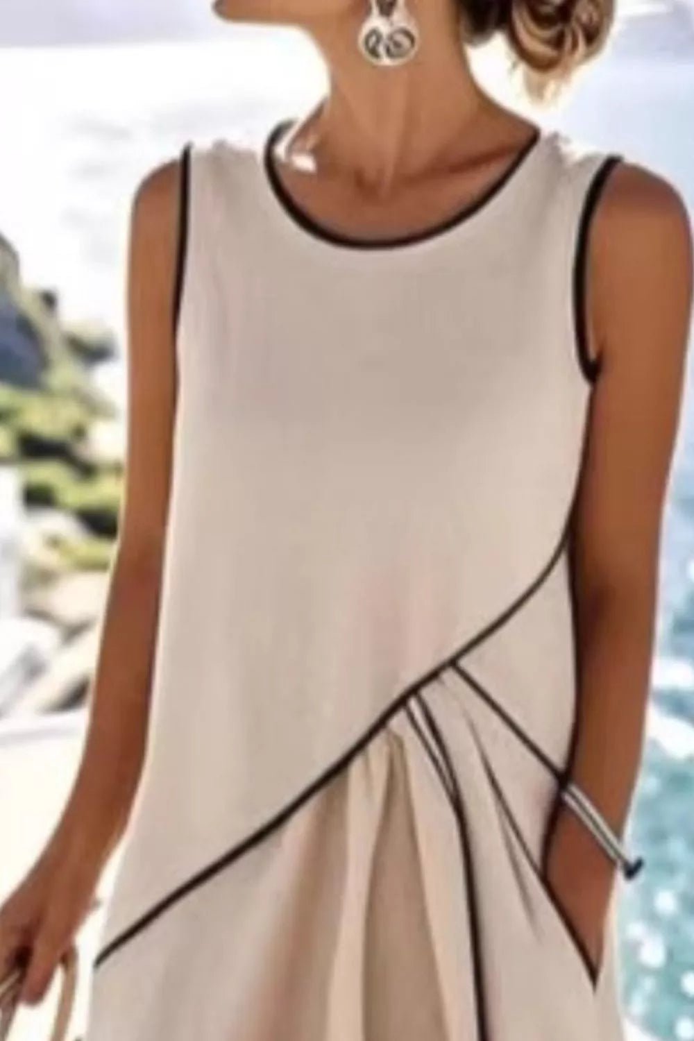 Sleeveless Maxi Dress with Contrast Trim and Pockets