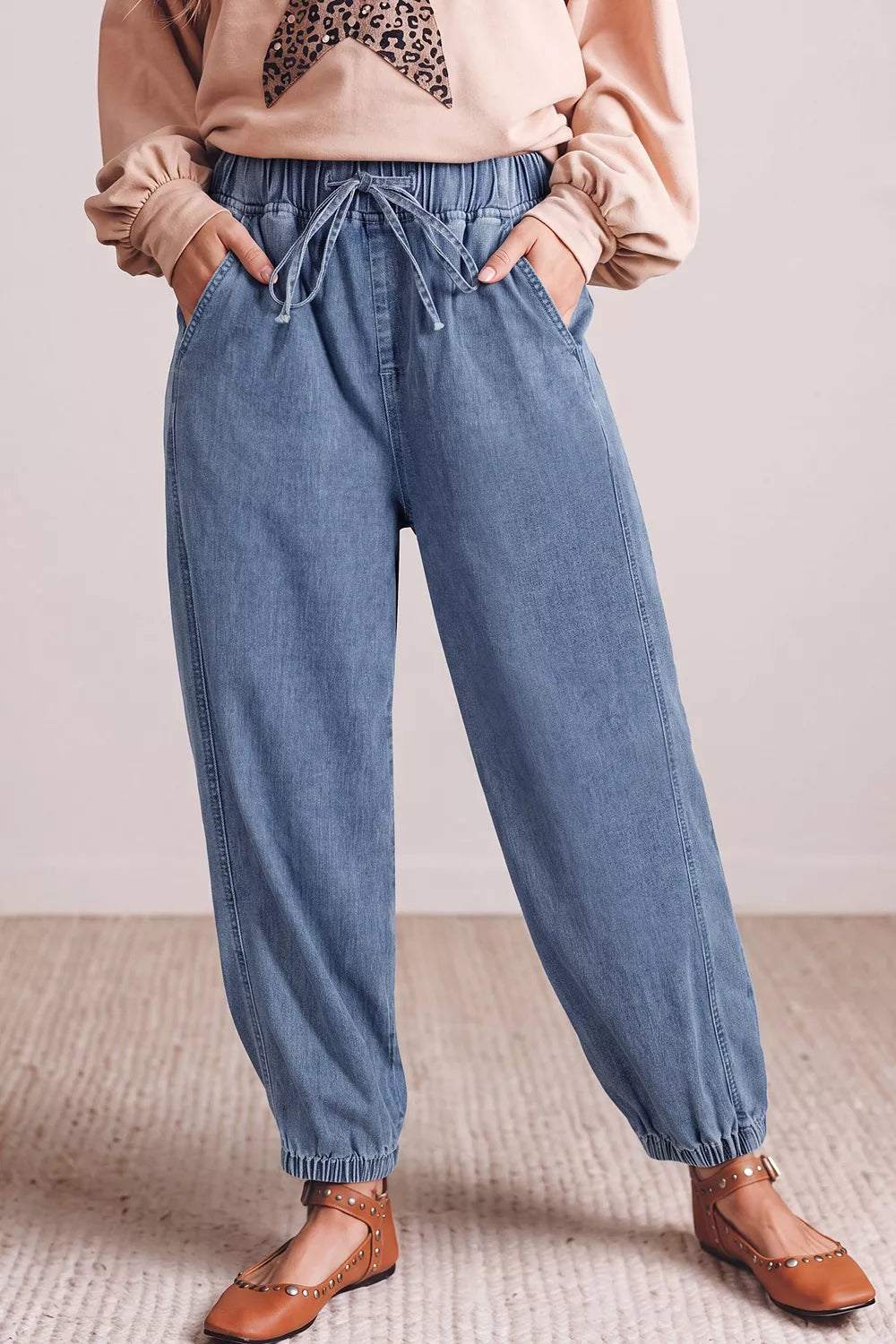 Elastic-Waist Harem Jeans in Medium Wash