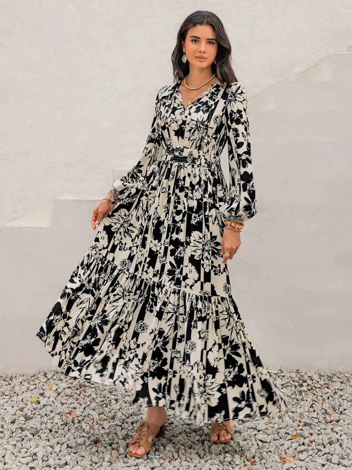 Floral Print Balloon Sleeve Maxi Dress in Black