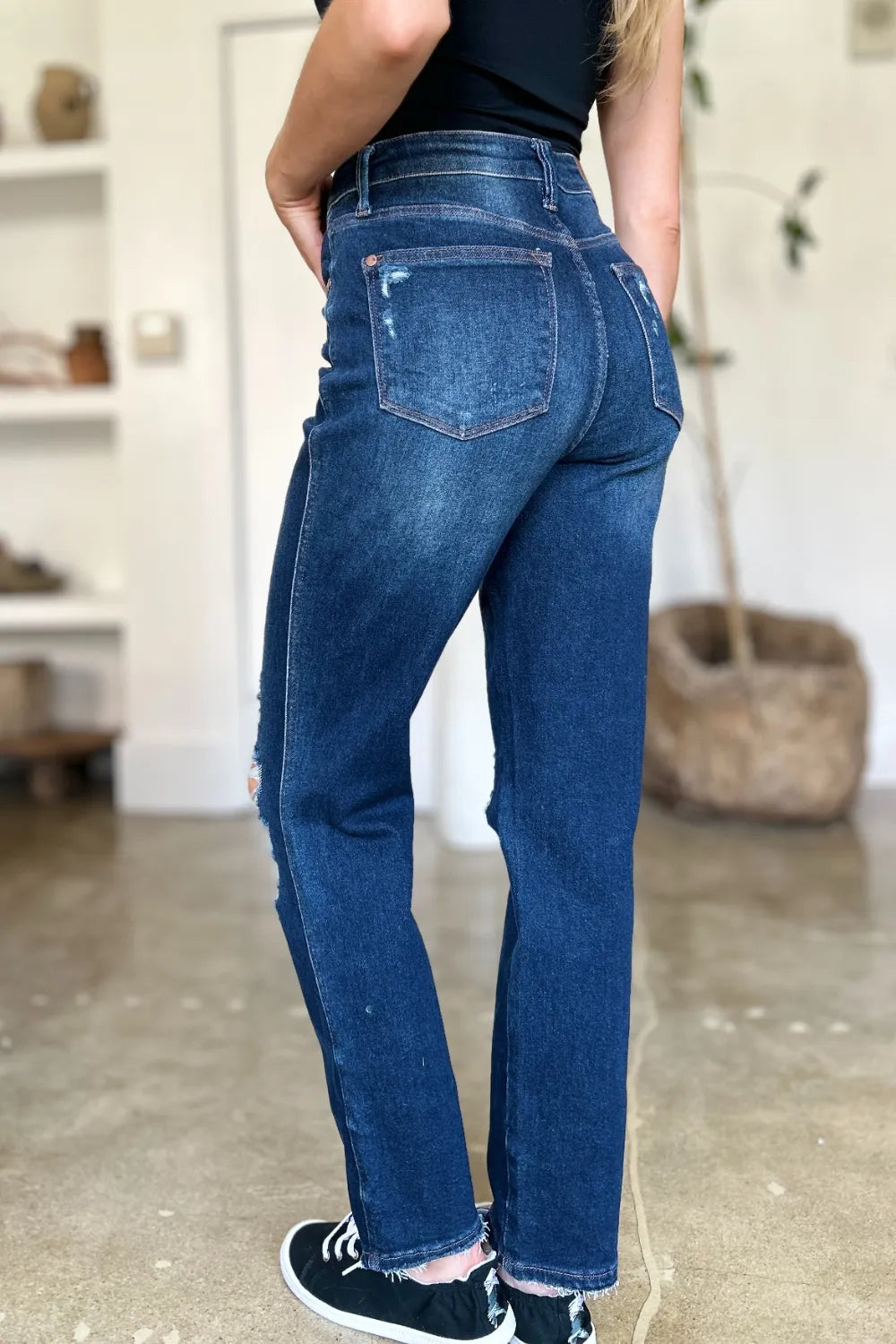 Judy Blue High Waist Heavy Destroy Straight Jeans in Dark