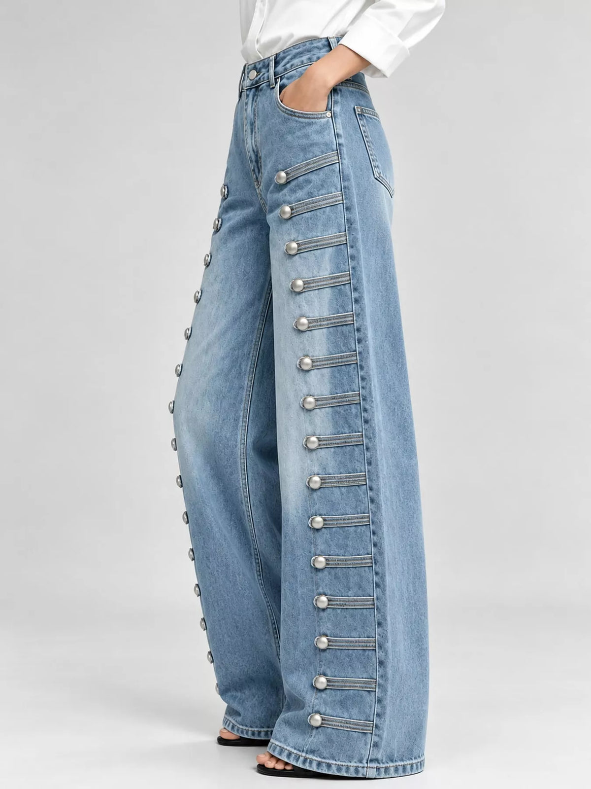 Contrast-Stitch Wide Leg Jeans