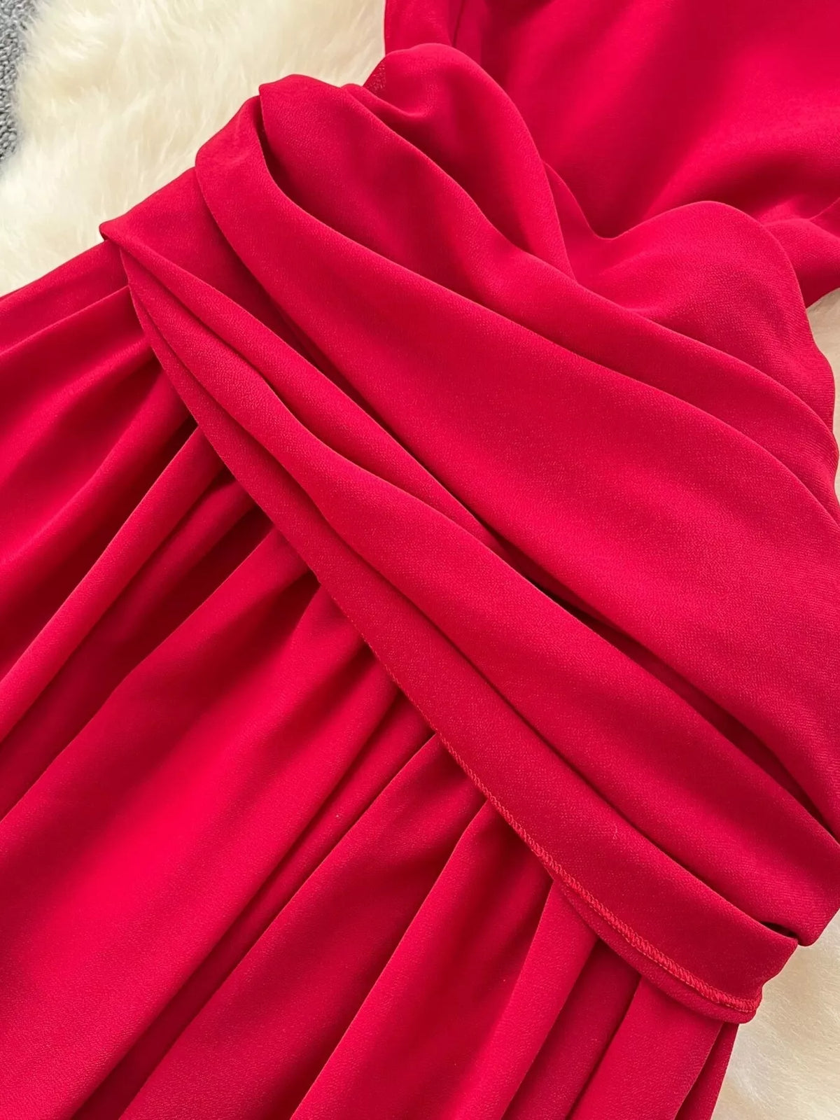 One-Shoulder Floral Dress in Red