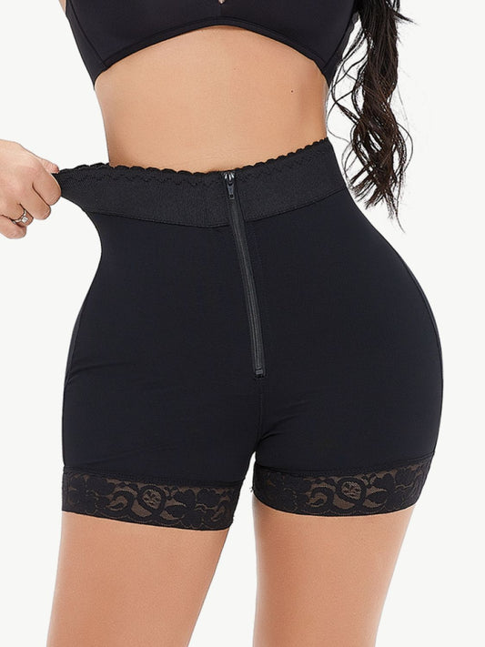 Lace Trim Zip & Hook Shaping Shorts