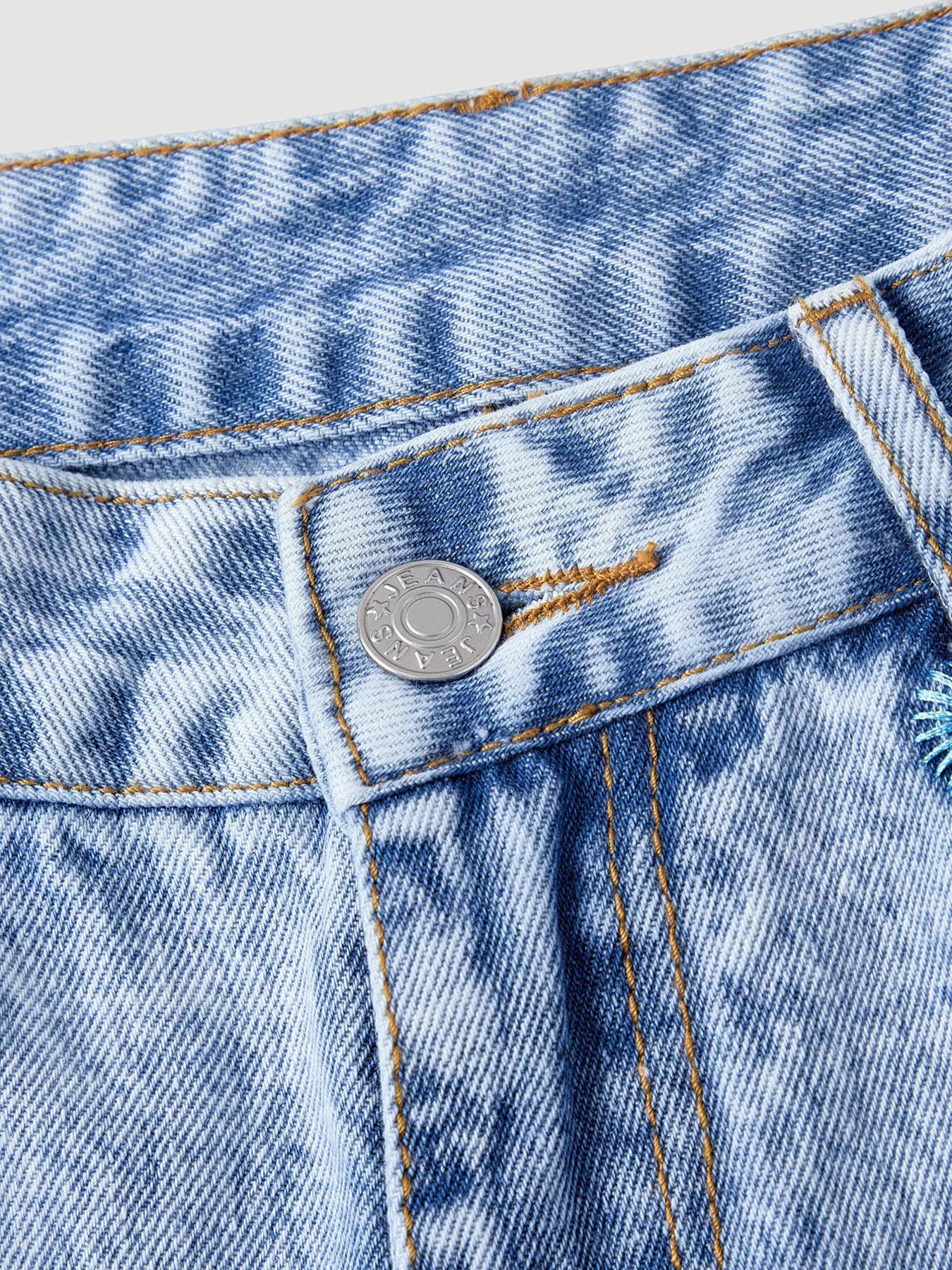 Embroidered High-Waisted Wide-Leg Jeans in Blue