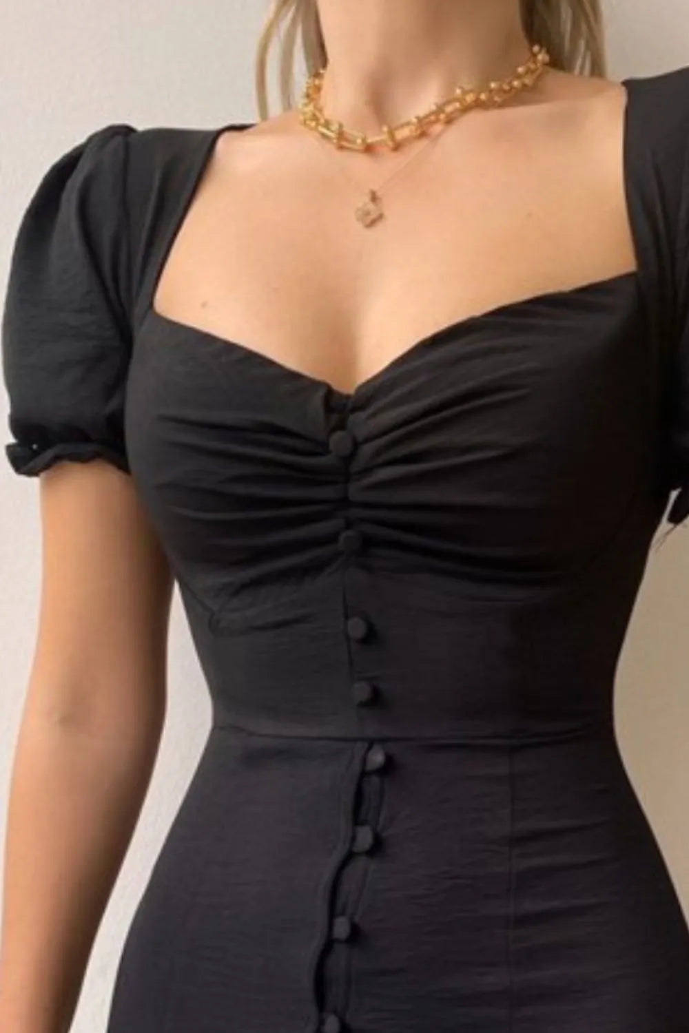 Sweetheart Neckline Short Sleeve Dress