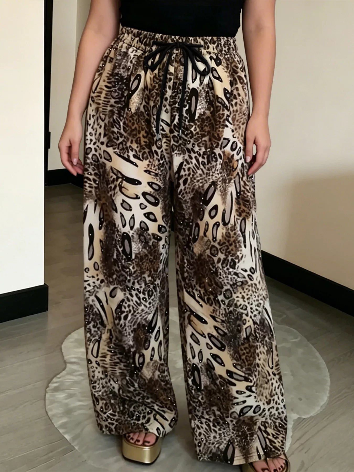 Drawstring Wide-Leg Pants with Pockets