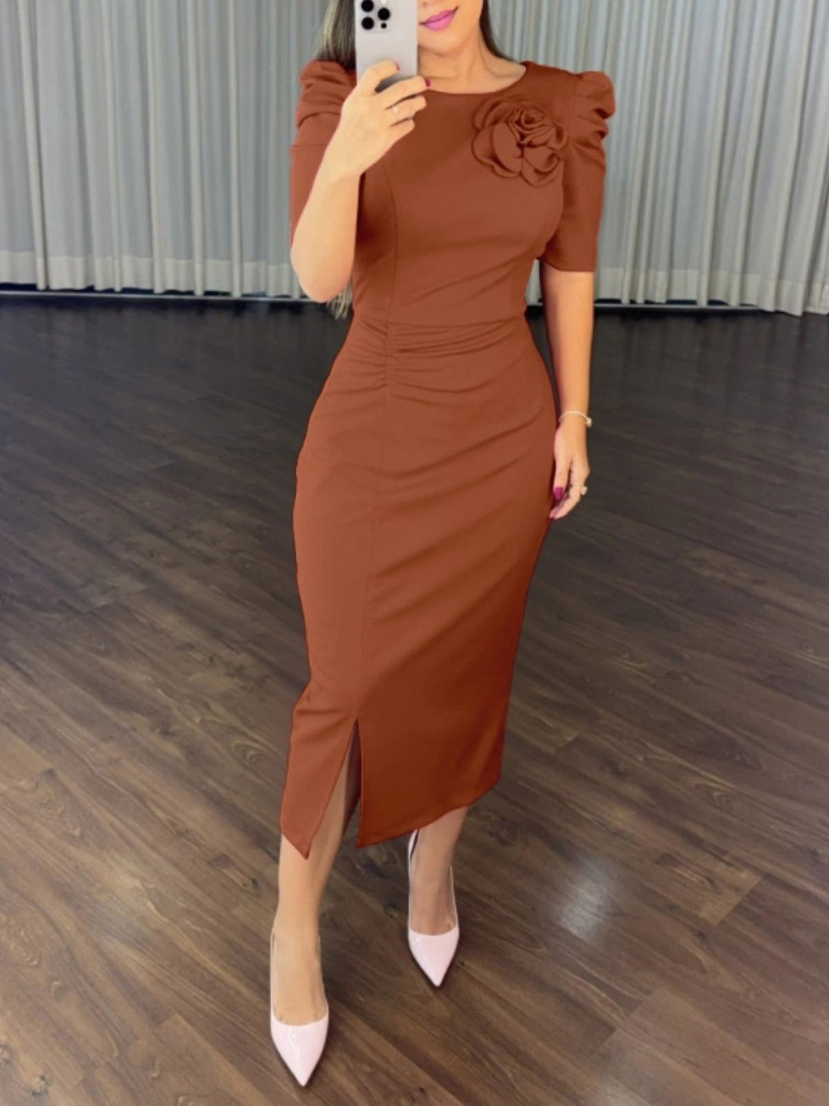 Floral Short Sleeve Ruched Bodycon Midi Dress in Light Brown