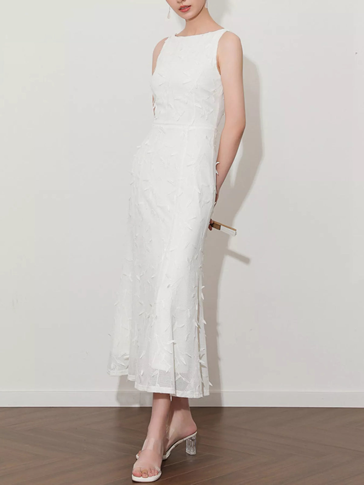 Sleeveless Floral Applique Midi Dress in Off-White