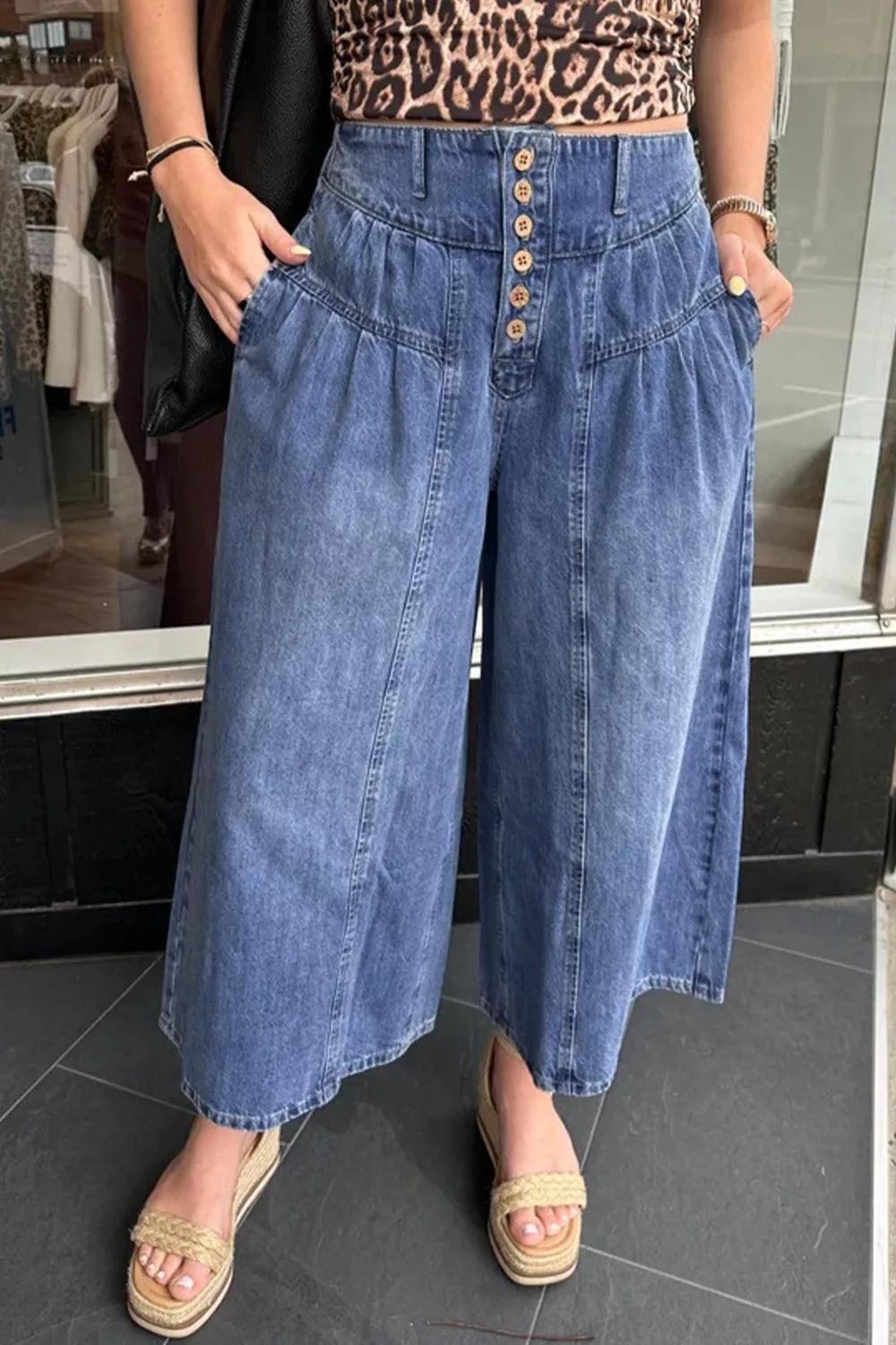 High-Waisted Wide Leg Jeans in Medium Wash