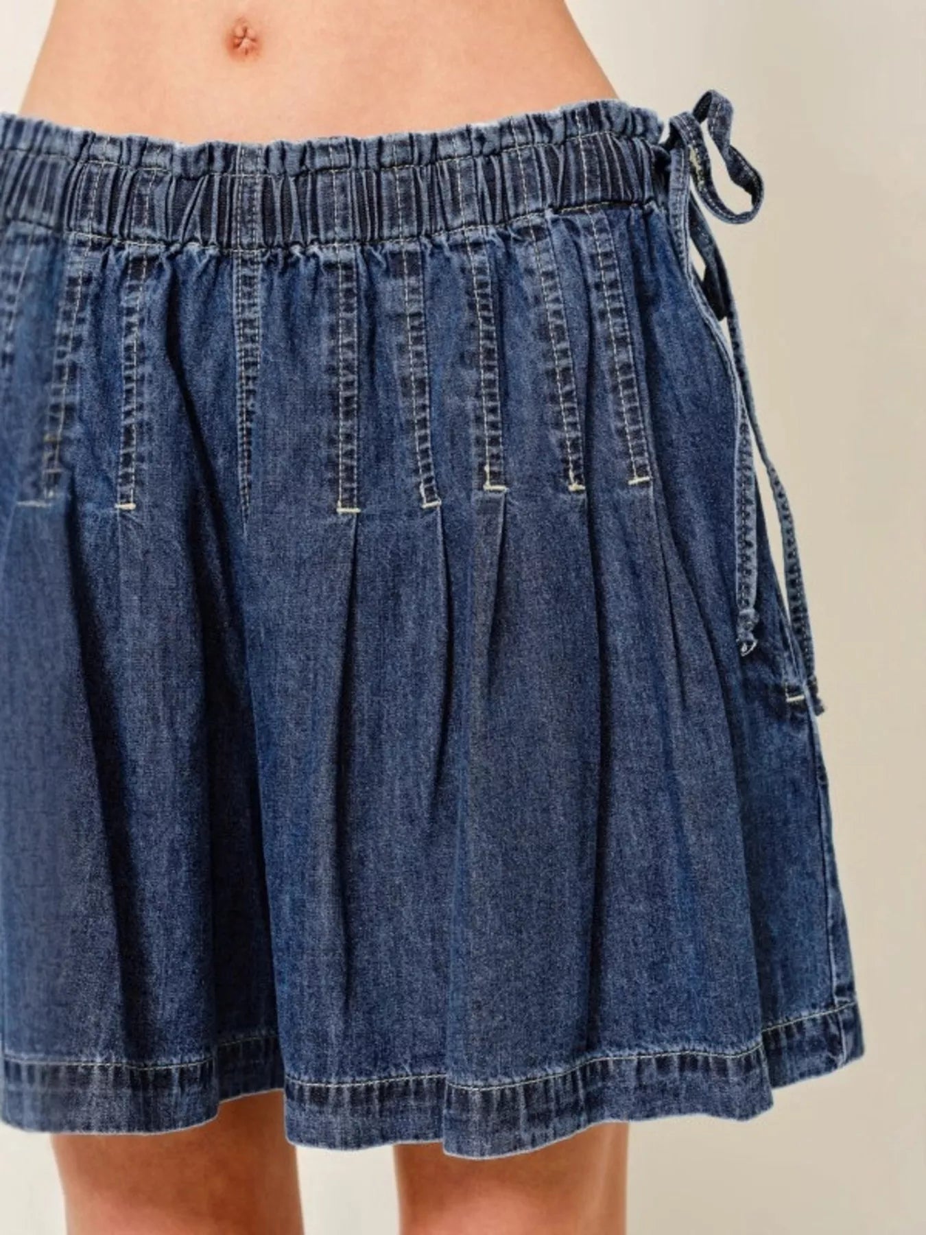 Pleated Elastic-Waist Denim Shorts