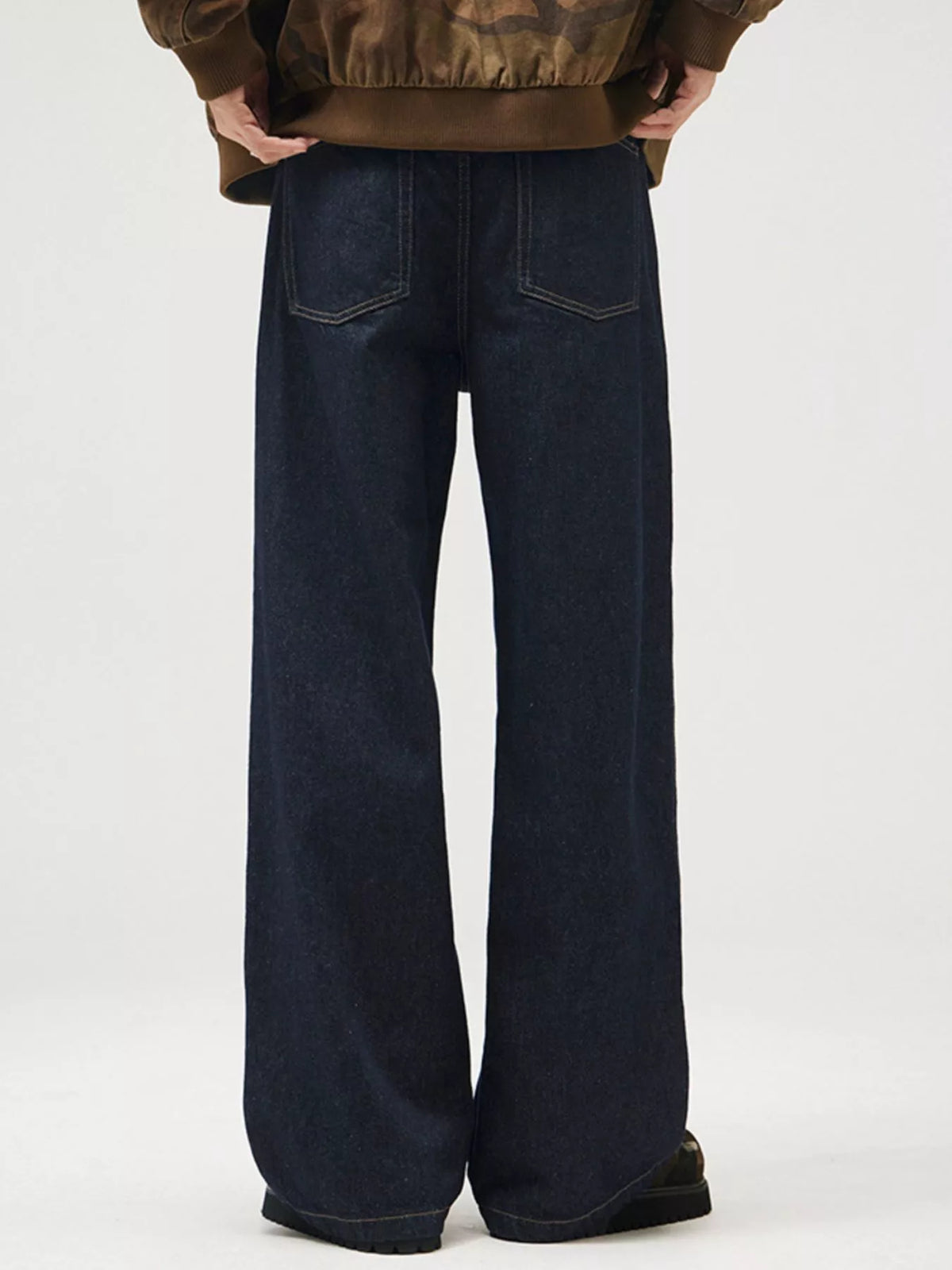 Vintage Relaxed Fit Jeans in Dark Navy by Fine Tune