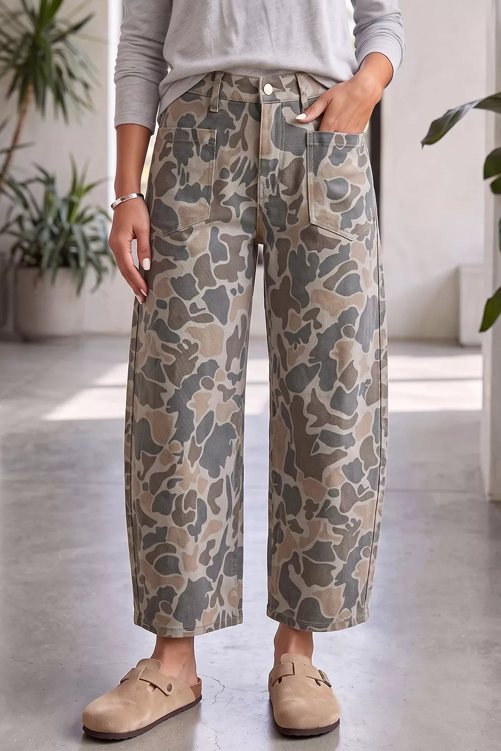 Camouflage Ankle Length Jeans in Taupe
