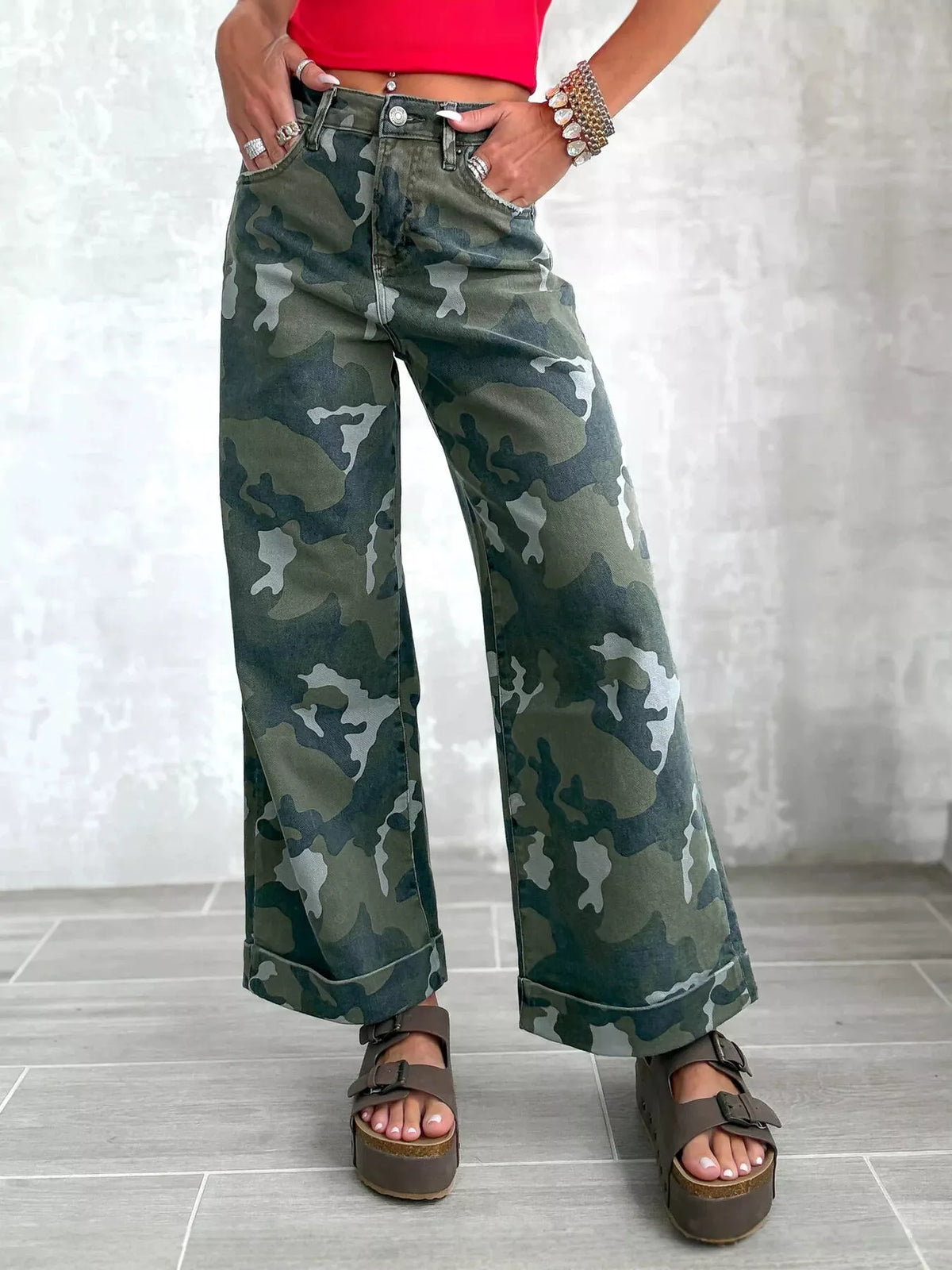 High-Waisted Wide-Leg Jeans in Camouflage in Camouflage Color