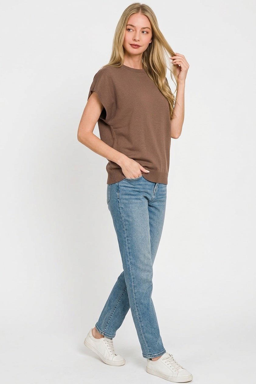 Zenana Round-Neck Short Sleeve Sweater in Brown