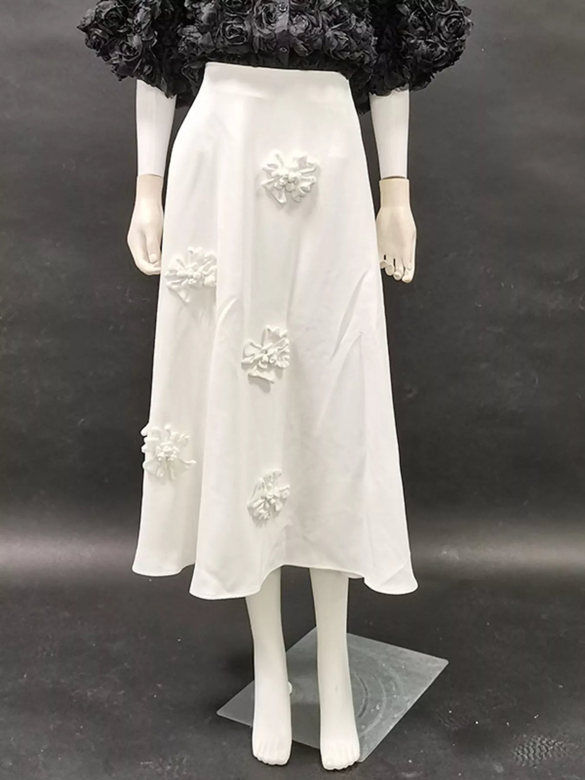 Floral Embellished Midi Skirt in White