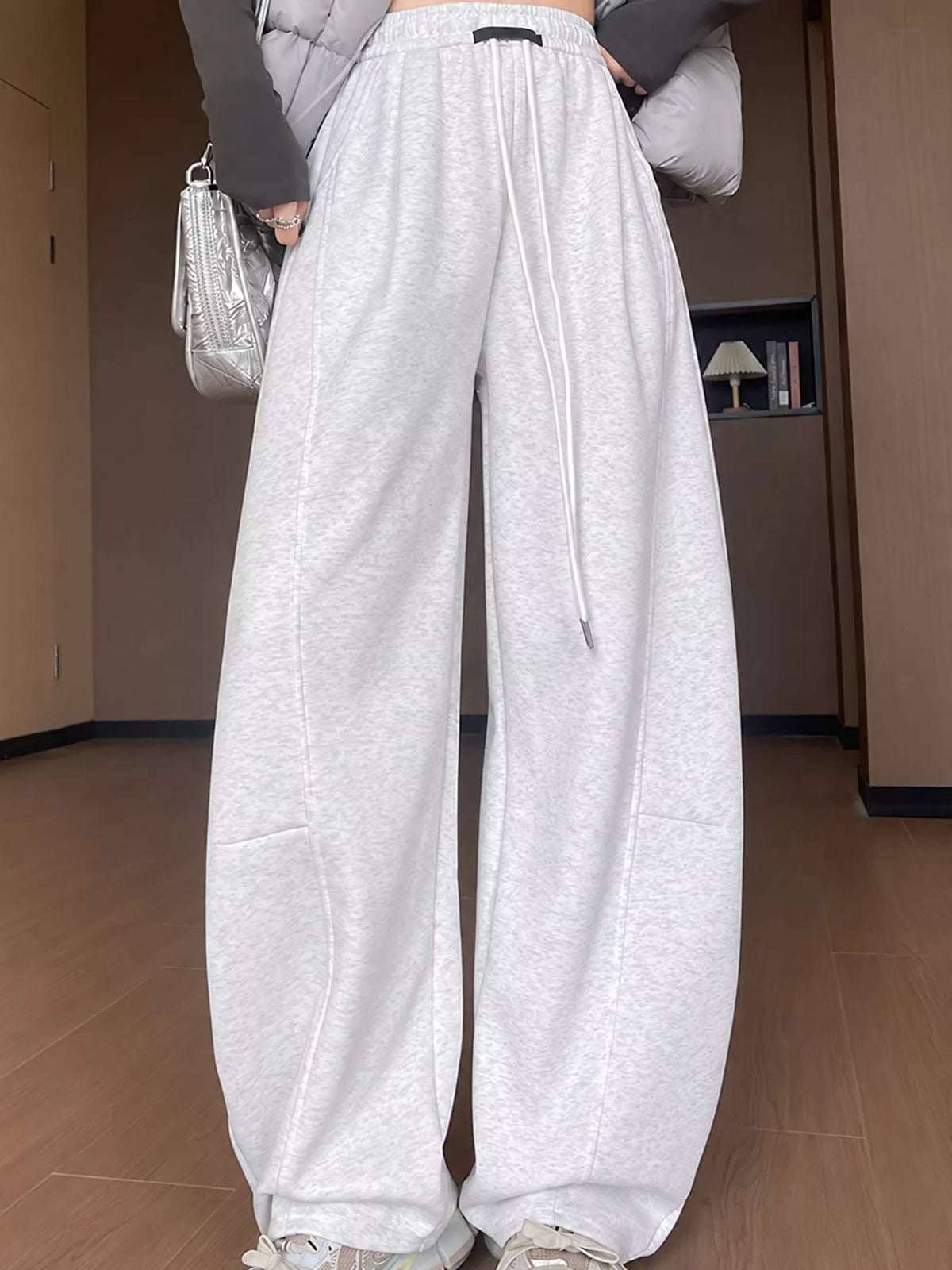 Loose-Fit Wide-Leg Drawstring Sweatpants