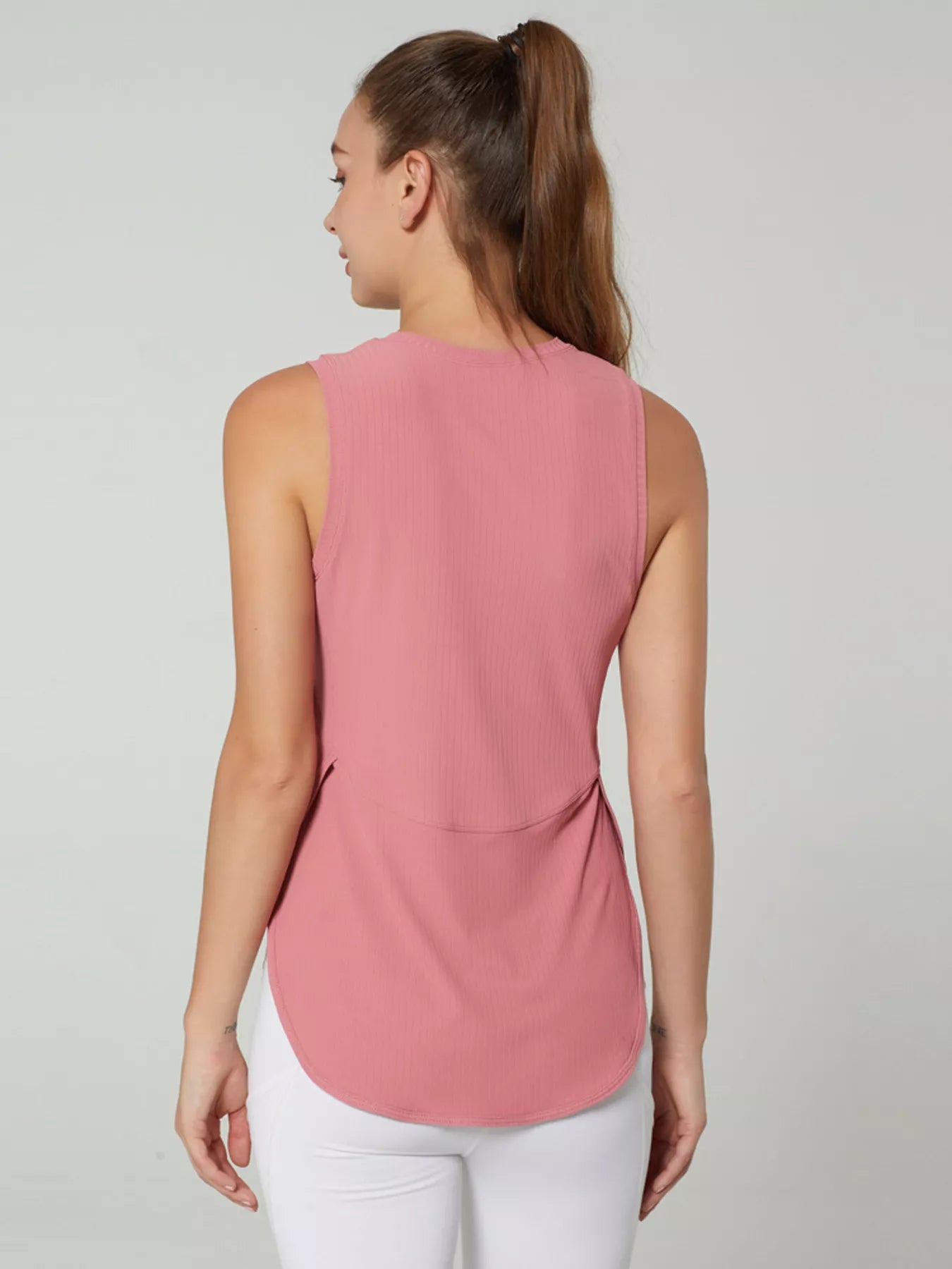 Ribbed Active Tank with Side Slit