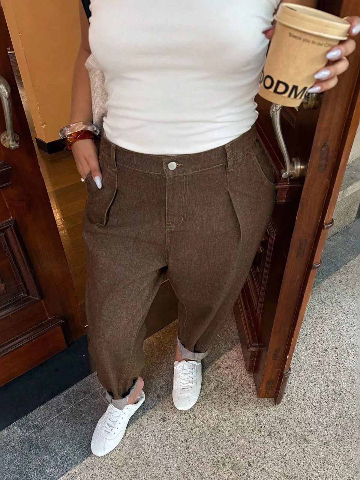 Plus Size Loose Fit Pleated Jeans in Brown